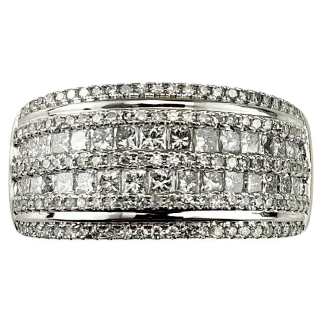 14 Karat White Gold Diamond Band Ring Size 7.5 #16617 For Sale