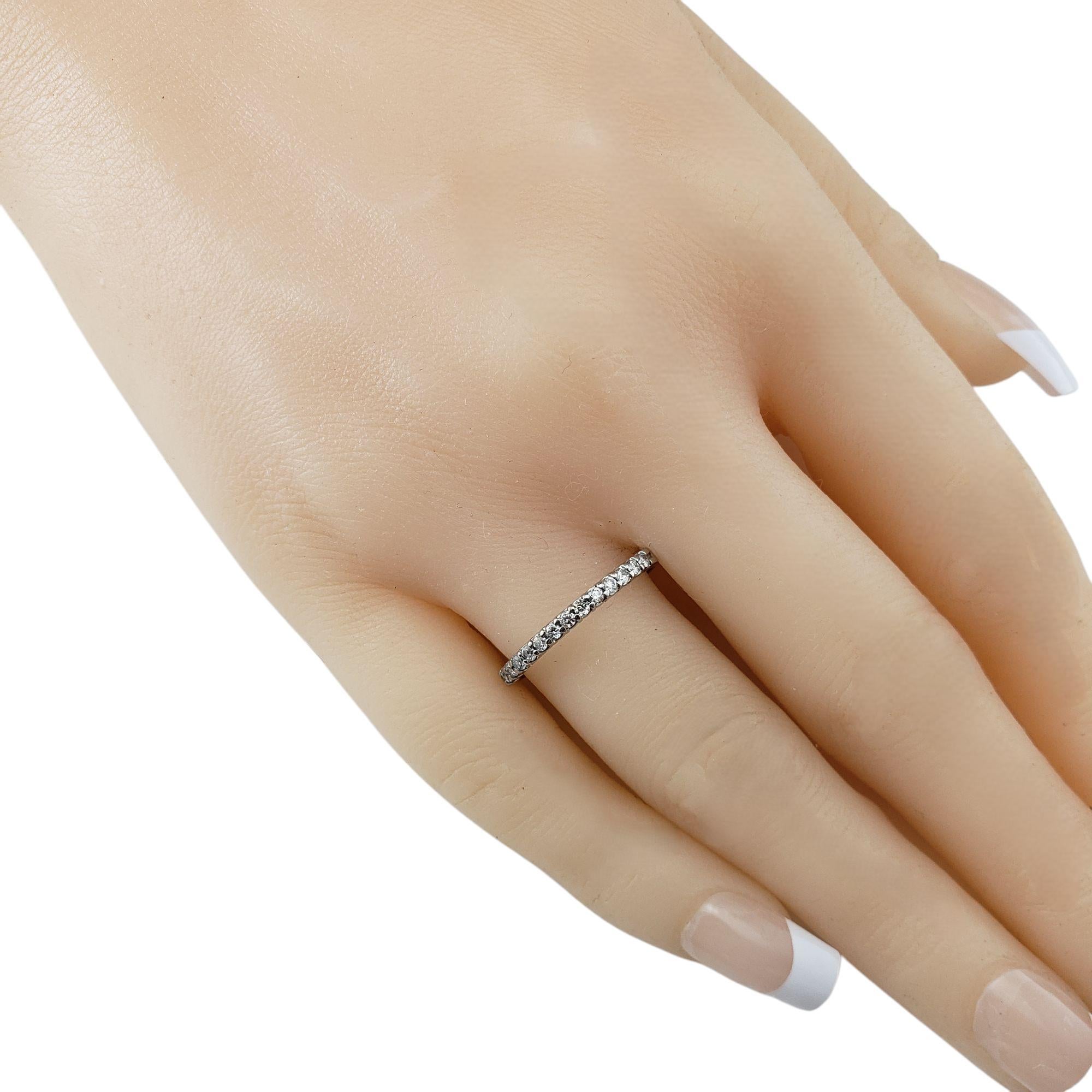 14 Karat Weißgold Diamant-Ring Größe 7,75 #21458 im Angebot 1
