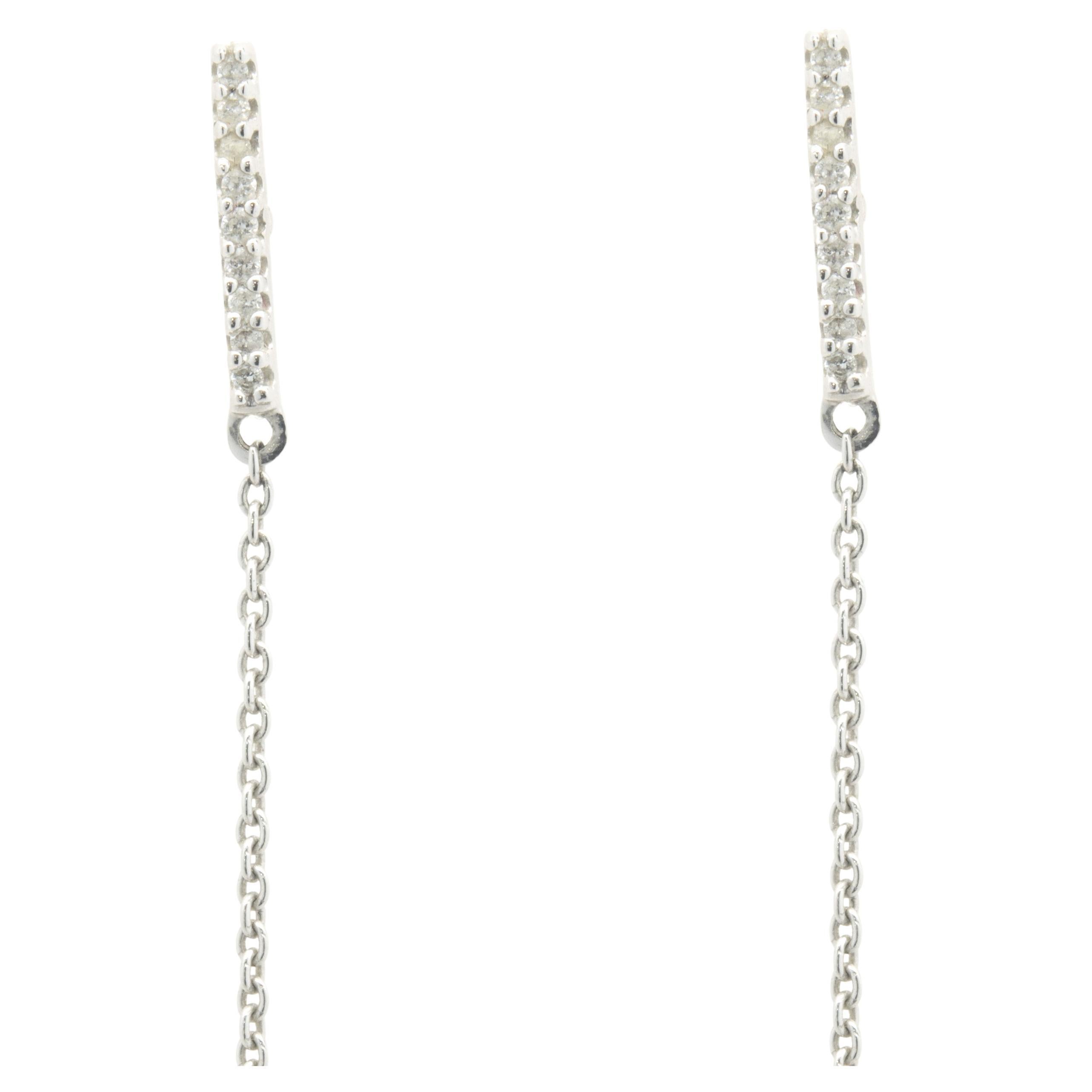 Boucles d'oreilles pendantes en or blanc 14 carats avec barre et chaîne de diamants