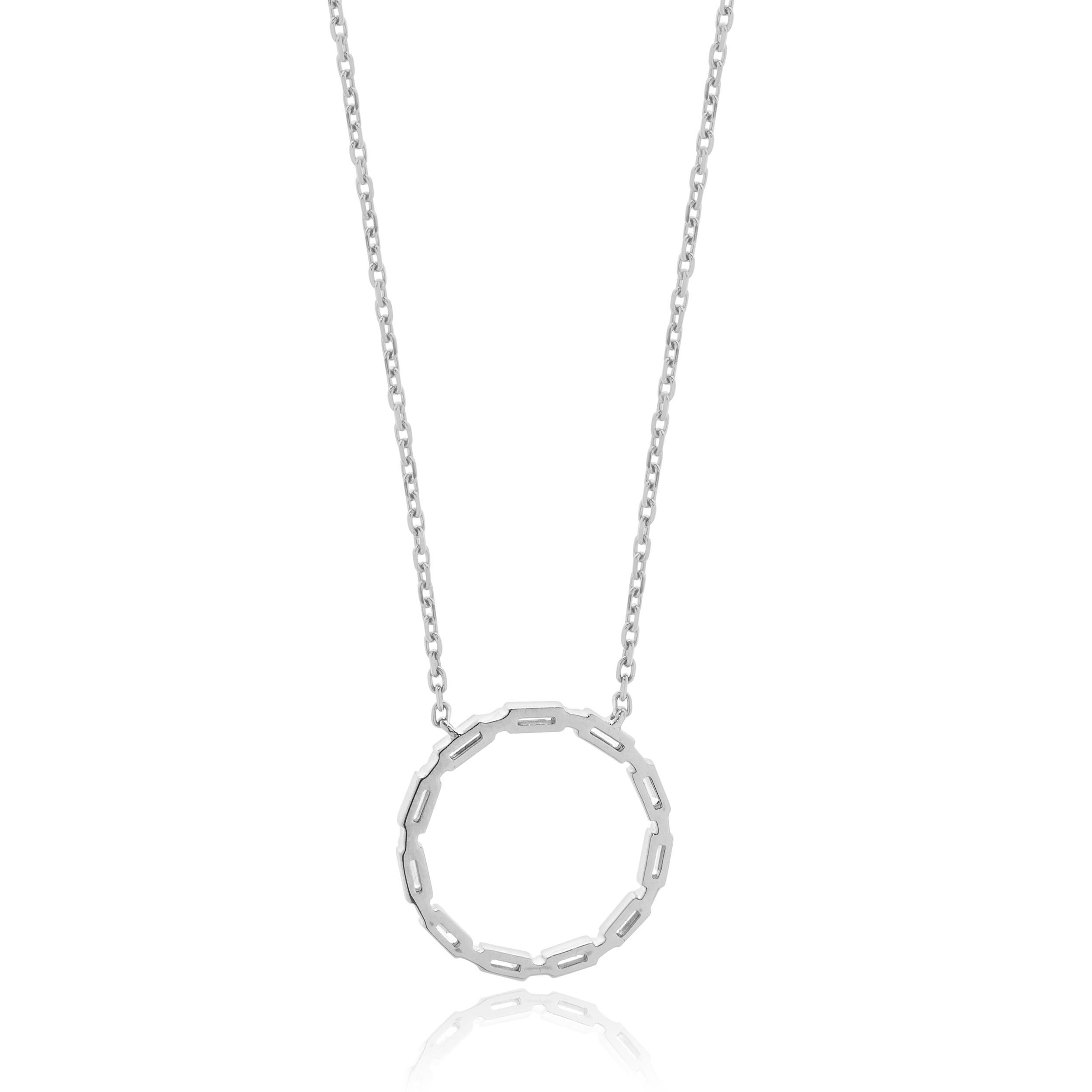Emerald Cut 14 Karat White Gold Diamond Circle Necklace For Sale