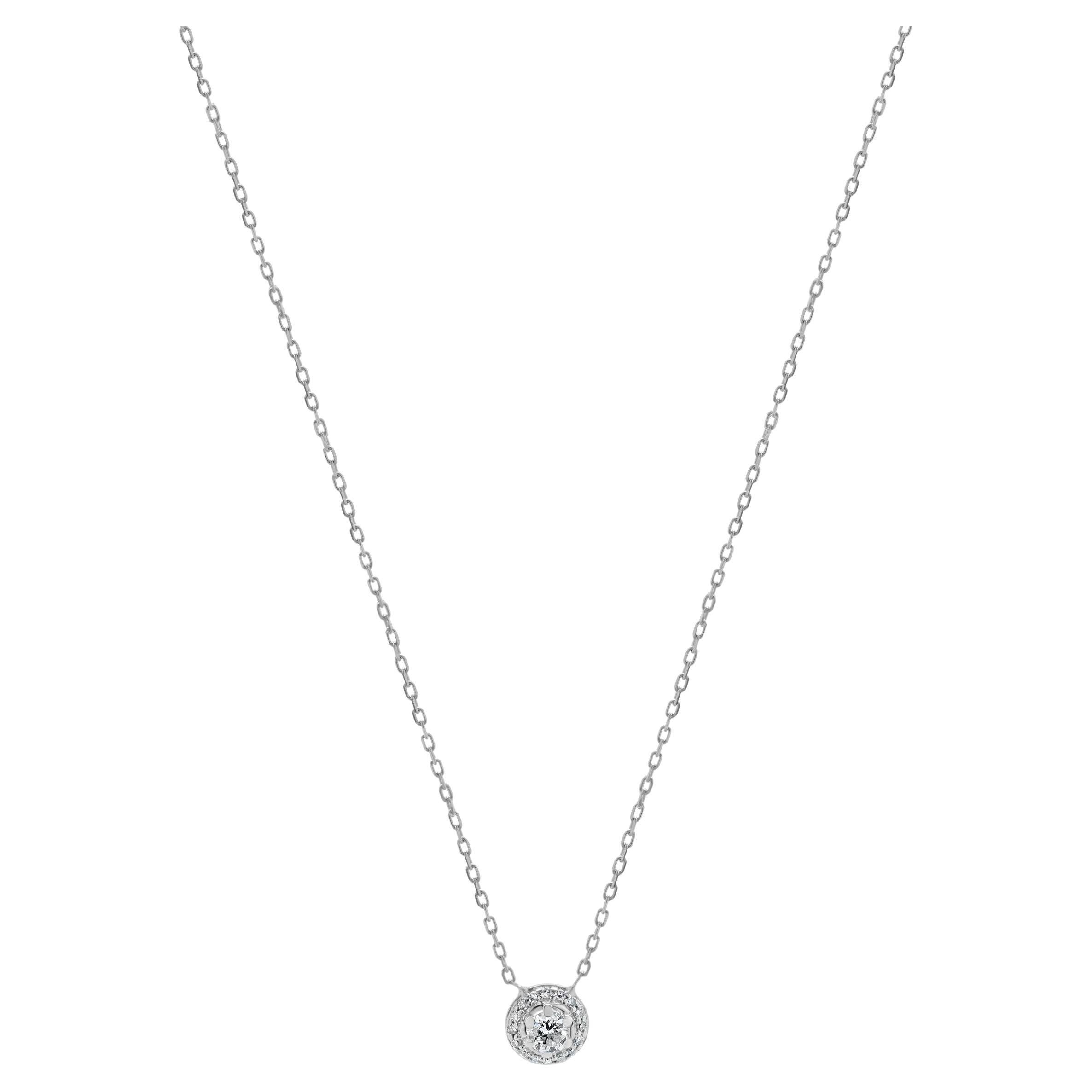 14 Karat White Gold Diamond Cluster Necklace