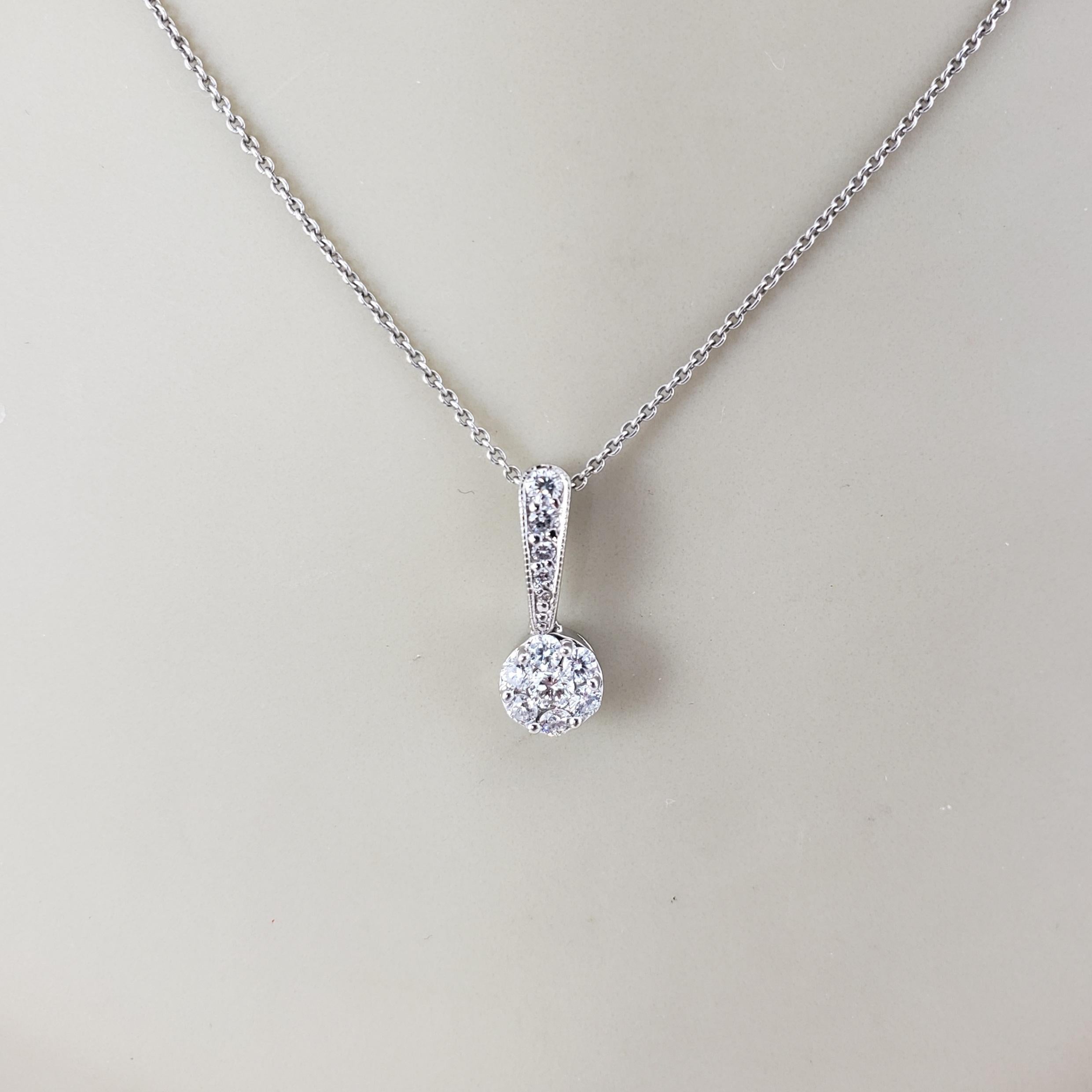 14 Karat Weißgold Diamant-Cluster-Anhänger #21813 mit Diamanten im Angebot 2