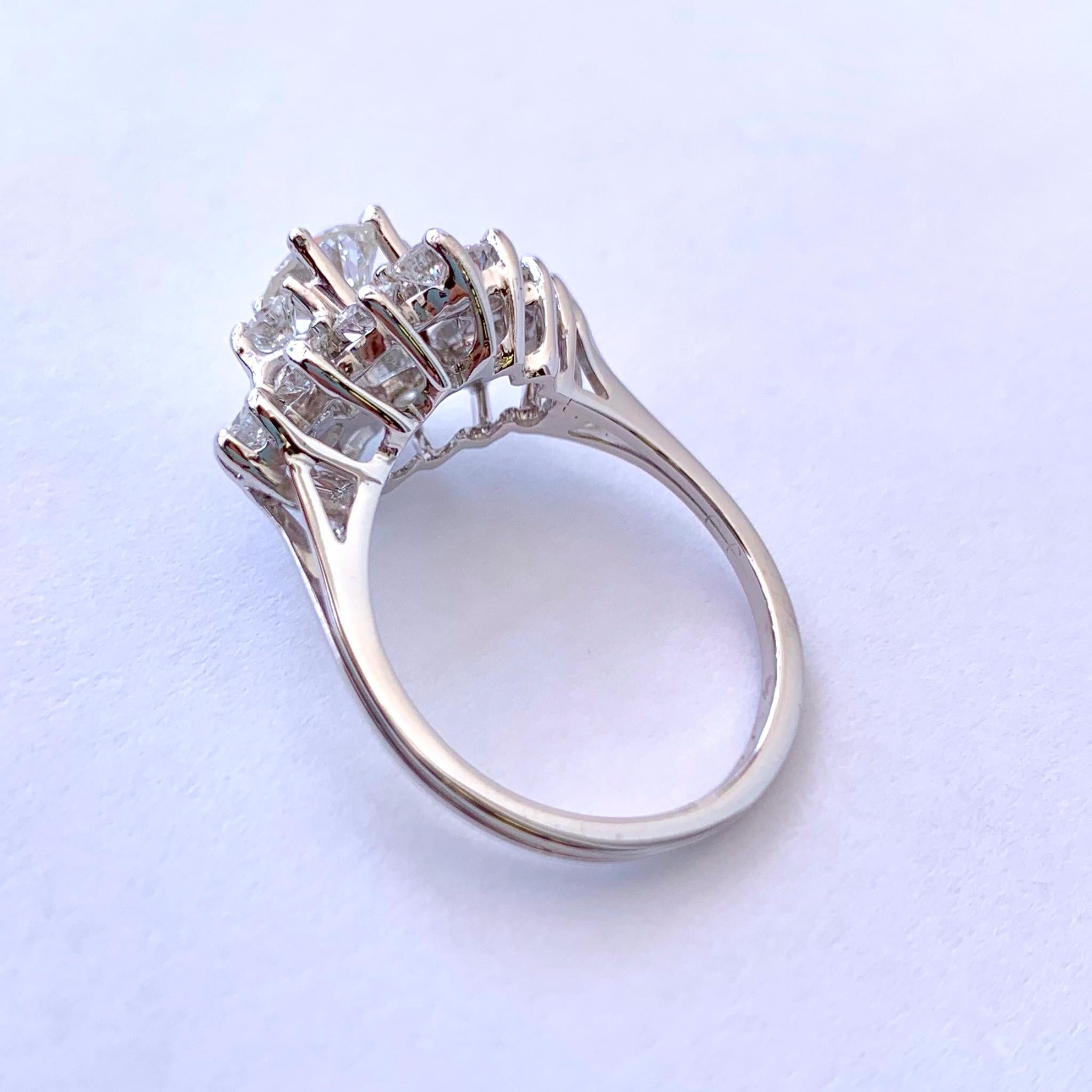 Contemporary Vintage 14 Karat White Gold Diamond Cocktail Ring 1970s For Sale