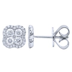 Clous d'oreilles grappe de diamants en or blanc 14 carats avec halo