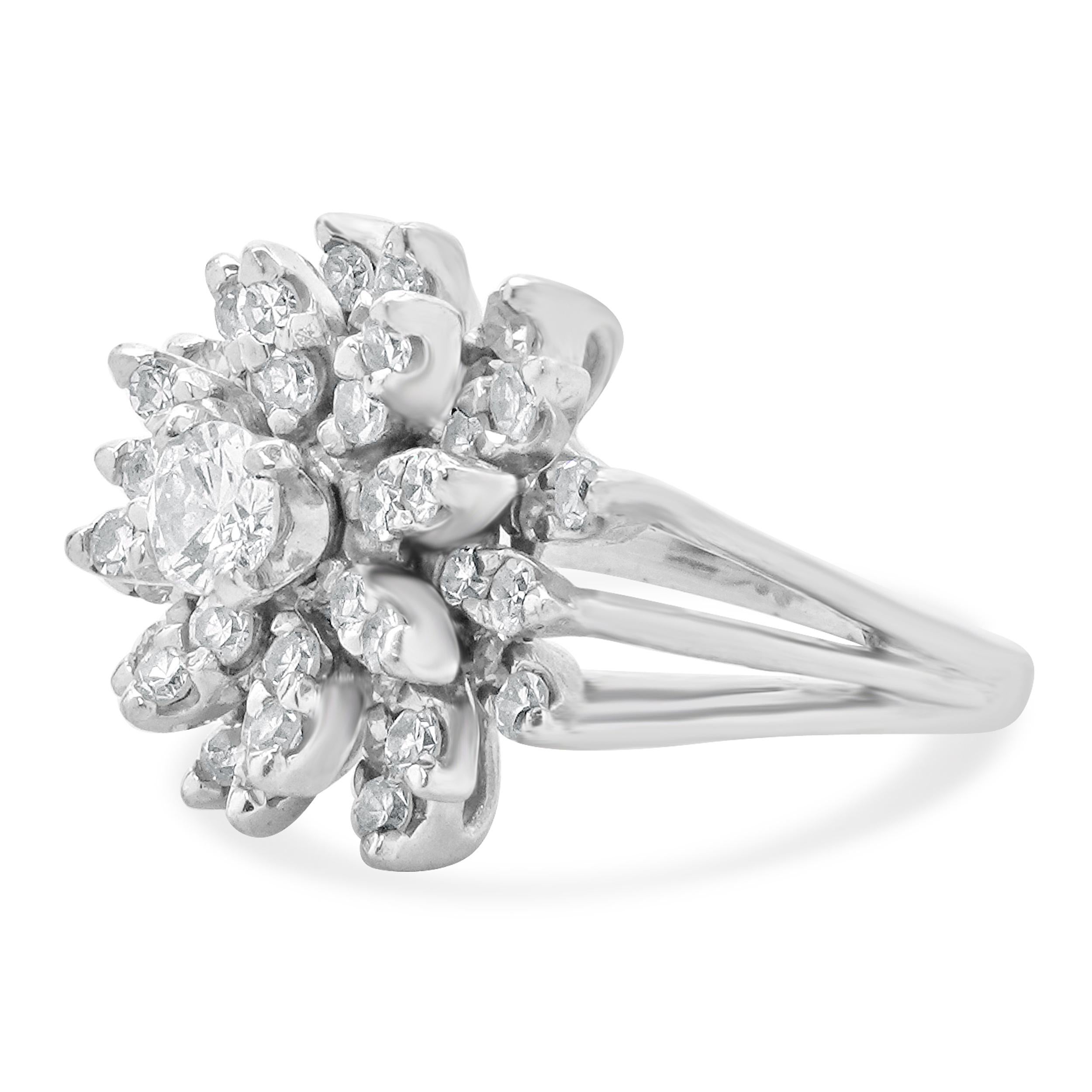 Designer: personalizzato
Materiale: oro bianco 14 carati
Diamante: 41 tagli rotondi a brillante = 1,13cttw
Colore: H. H. / I.
Chiarezza: SI1-2
Misura dell'anello: 6 (si prega di prevedere due giorni di spedizione in più per le richieste di