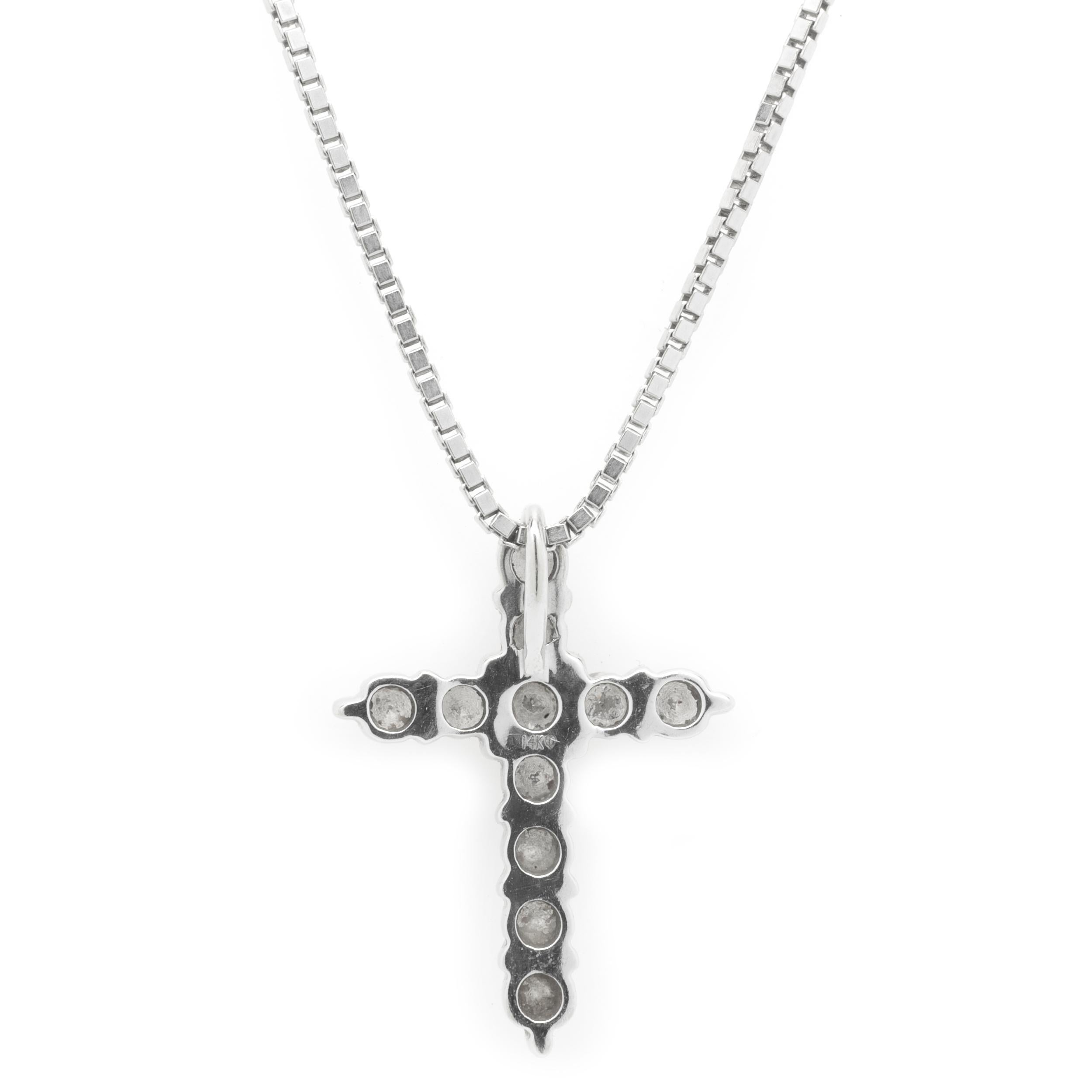14 Karat White Gold Diamond Cross Necklace In Excellent Condition For Sale In Scottsdale, AZ