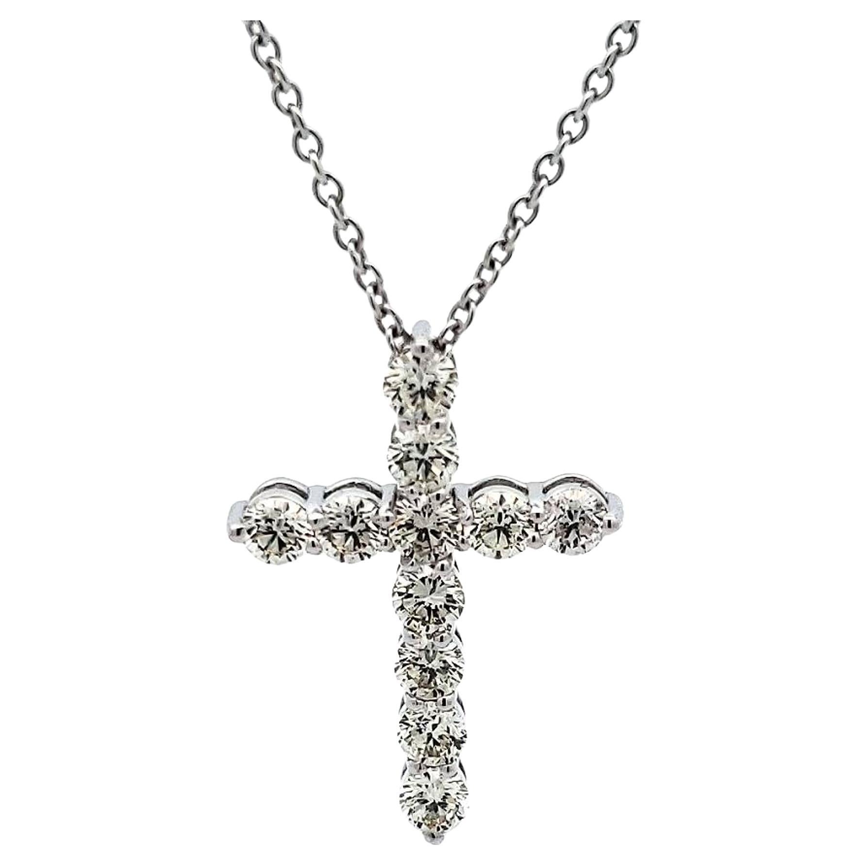  Diamond Cross Pendant For Sale