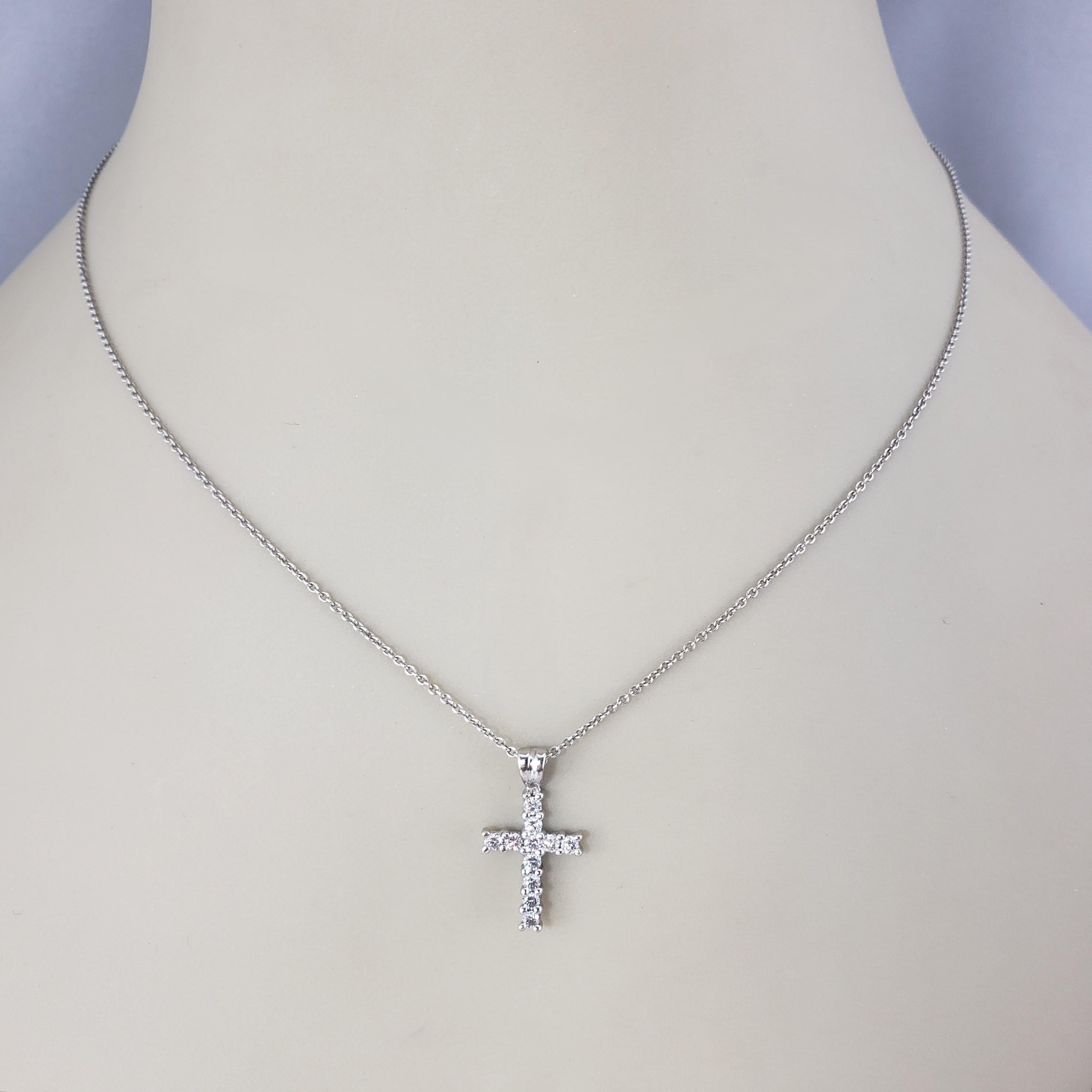 14 Karat White Gold Diamond Cross Pendant #17661 For Sale 2