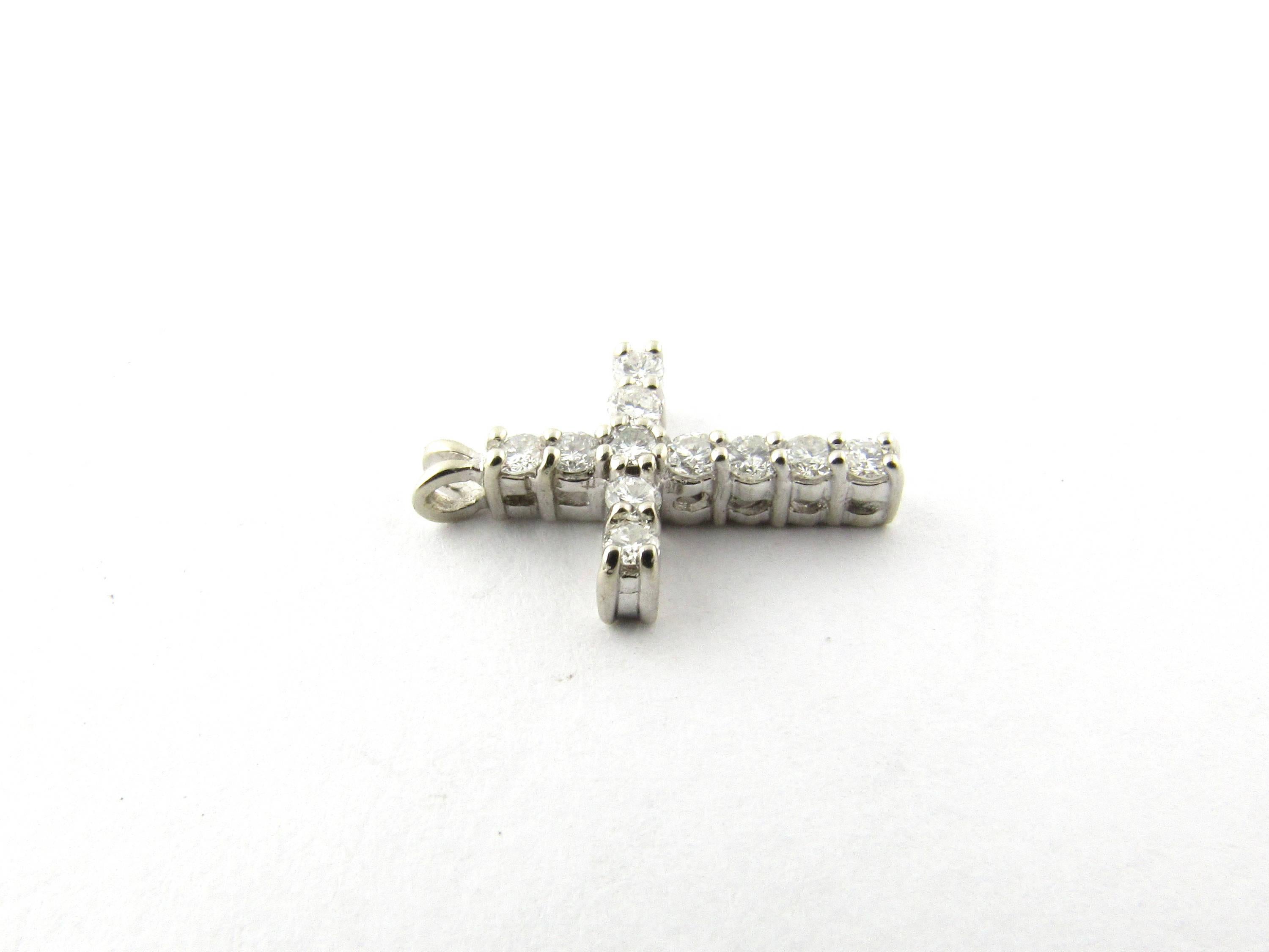 Women's 14 Karat White Gold Diamond Cross Pendant