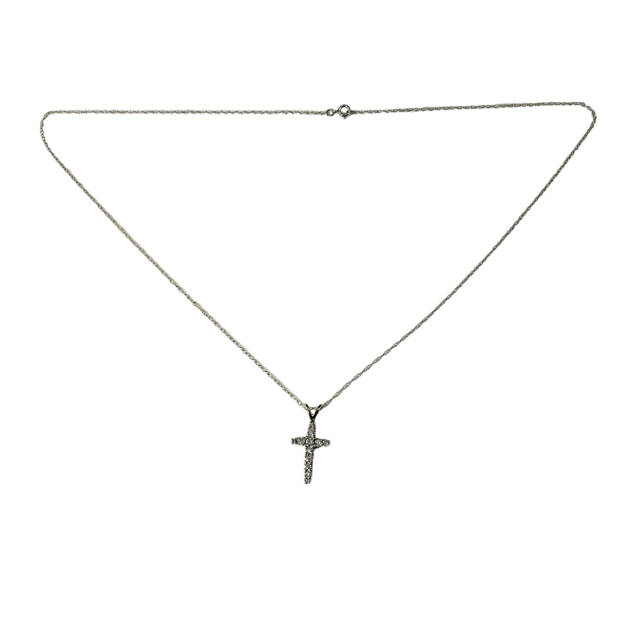14 Karat White Gold Diamond Cross Pendant Necklace #17298 In Good Condition For Sale In Washington Depot, CT