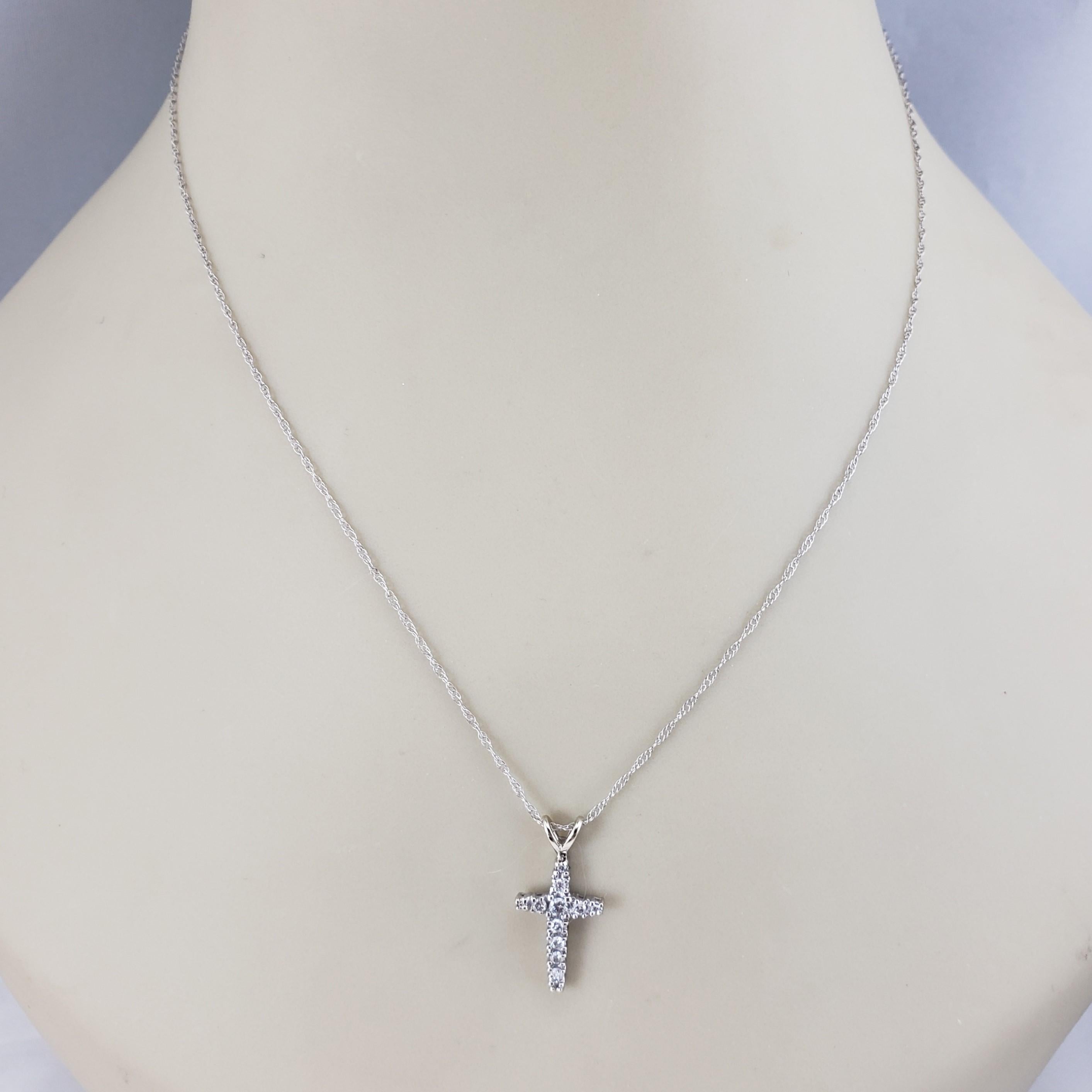 14 Karat White Gold Diamond Cross Pendant Necklace #17298 For Sale 1