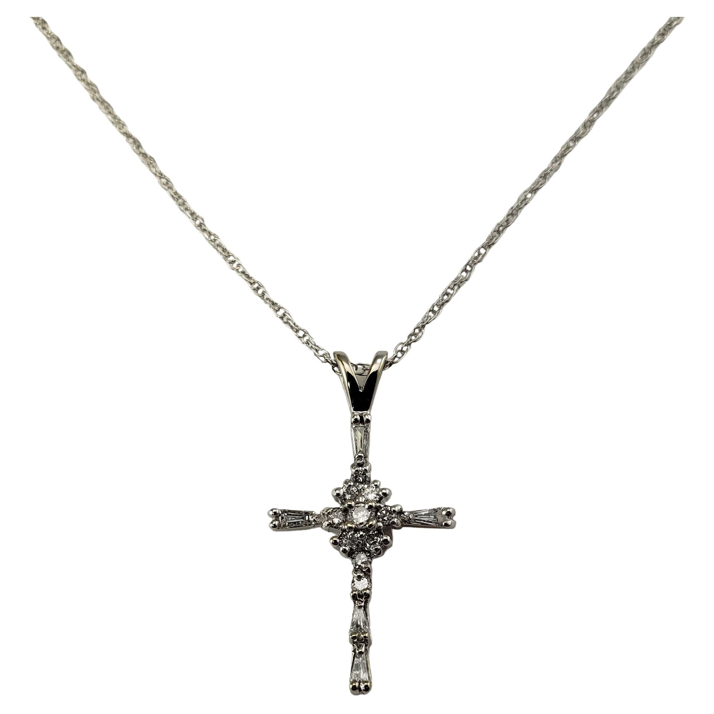 14 Karat White Gold Diamond Cross Pendant Necklace For Sale at 