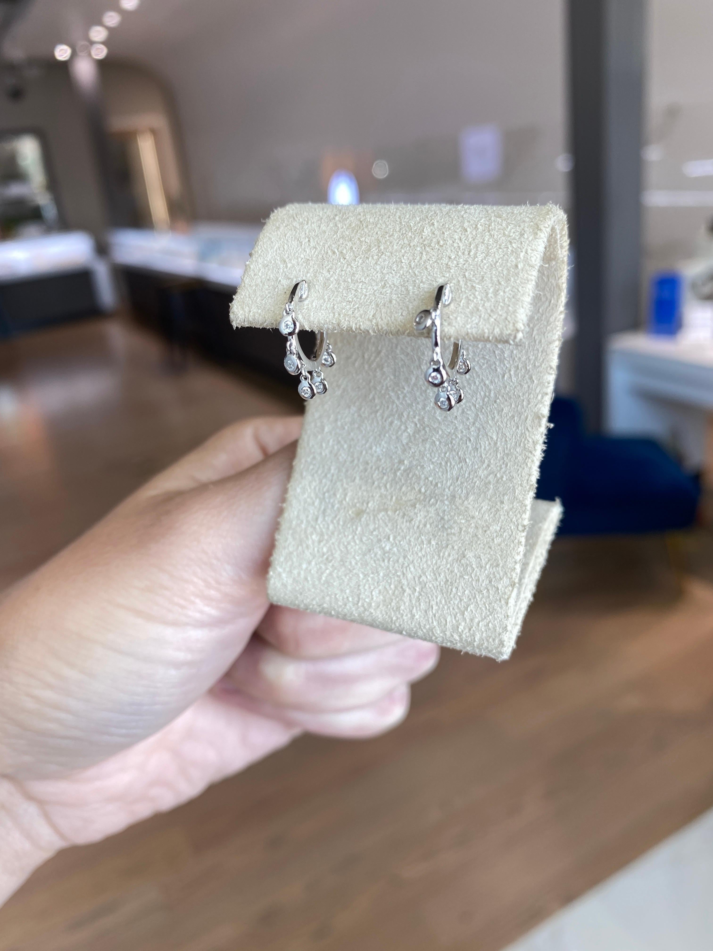 14 Karat White Gold Diamond Dangling Huggie Hoop Earrings In New Condition For Sale In Houston, TX