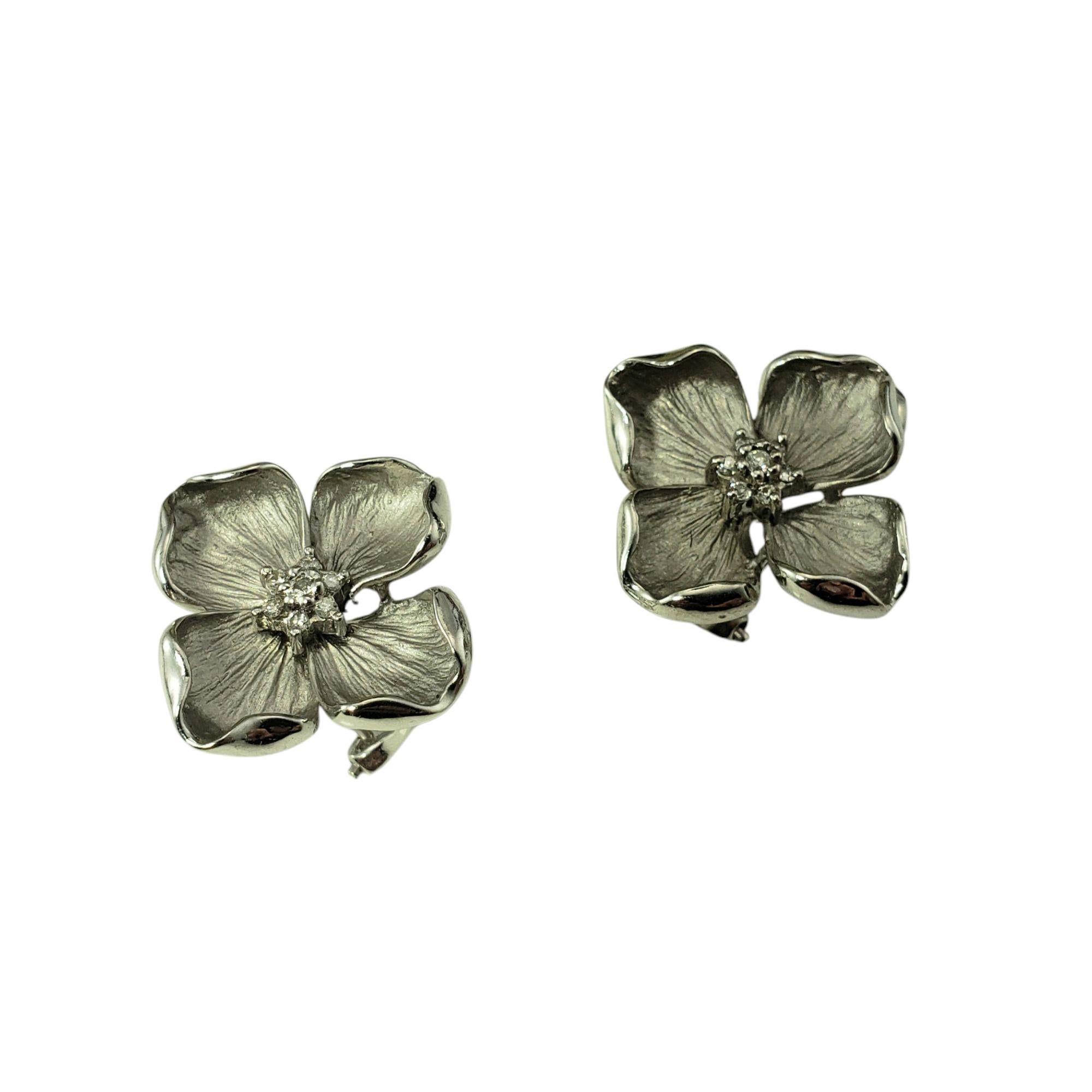 Brilliant Cut 14 Karat White Gold Diamond Dogwood Flower Earrings #21383 For Sale