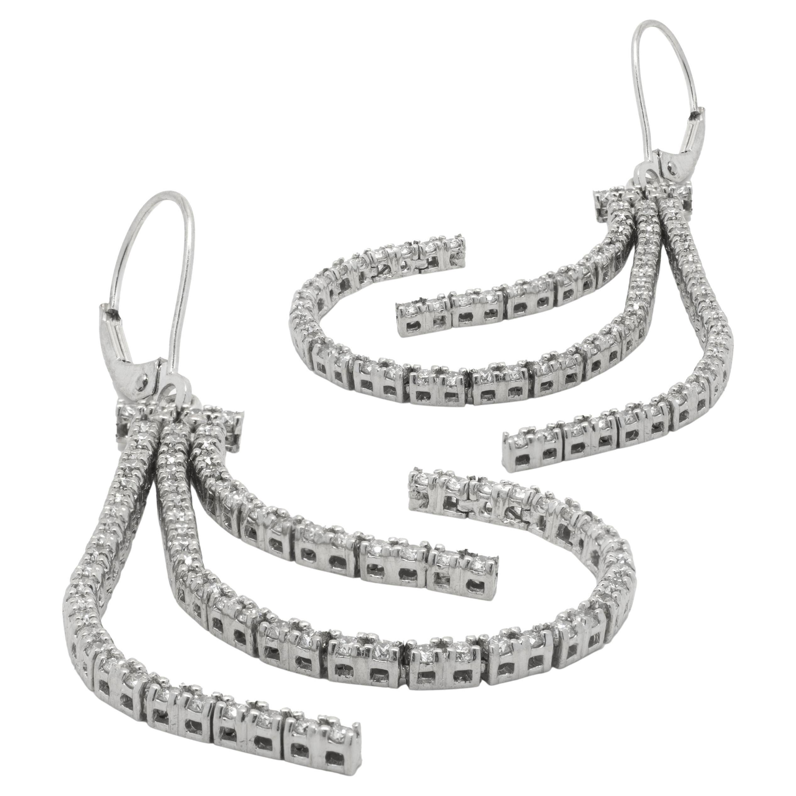 Round Cut 14 Karat White Gold Diamond Drop Earrings For Sale