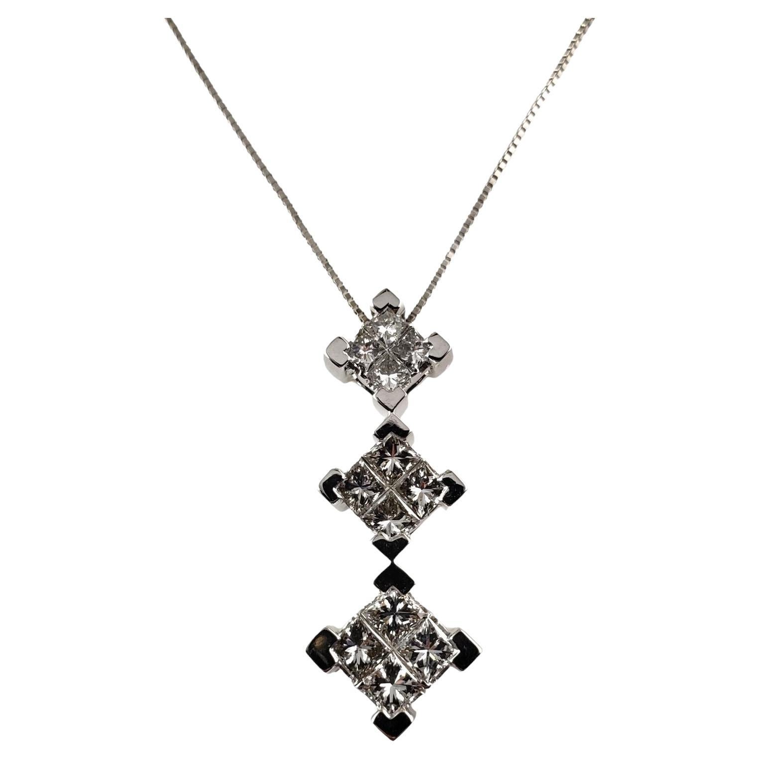 14 Karat White Gold Diamond Drop Pendant Necklace For Sale