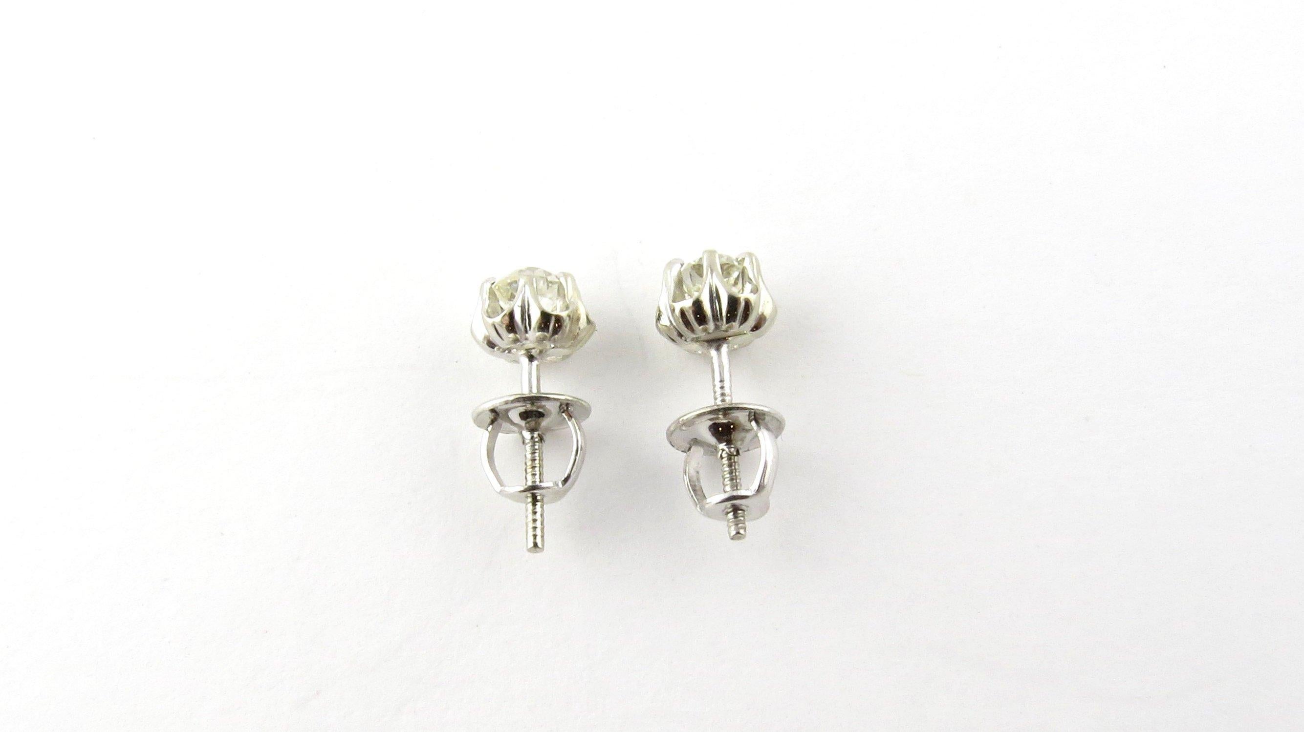 Women's 14 Karat White Gold Diamond Earrings