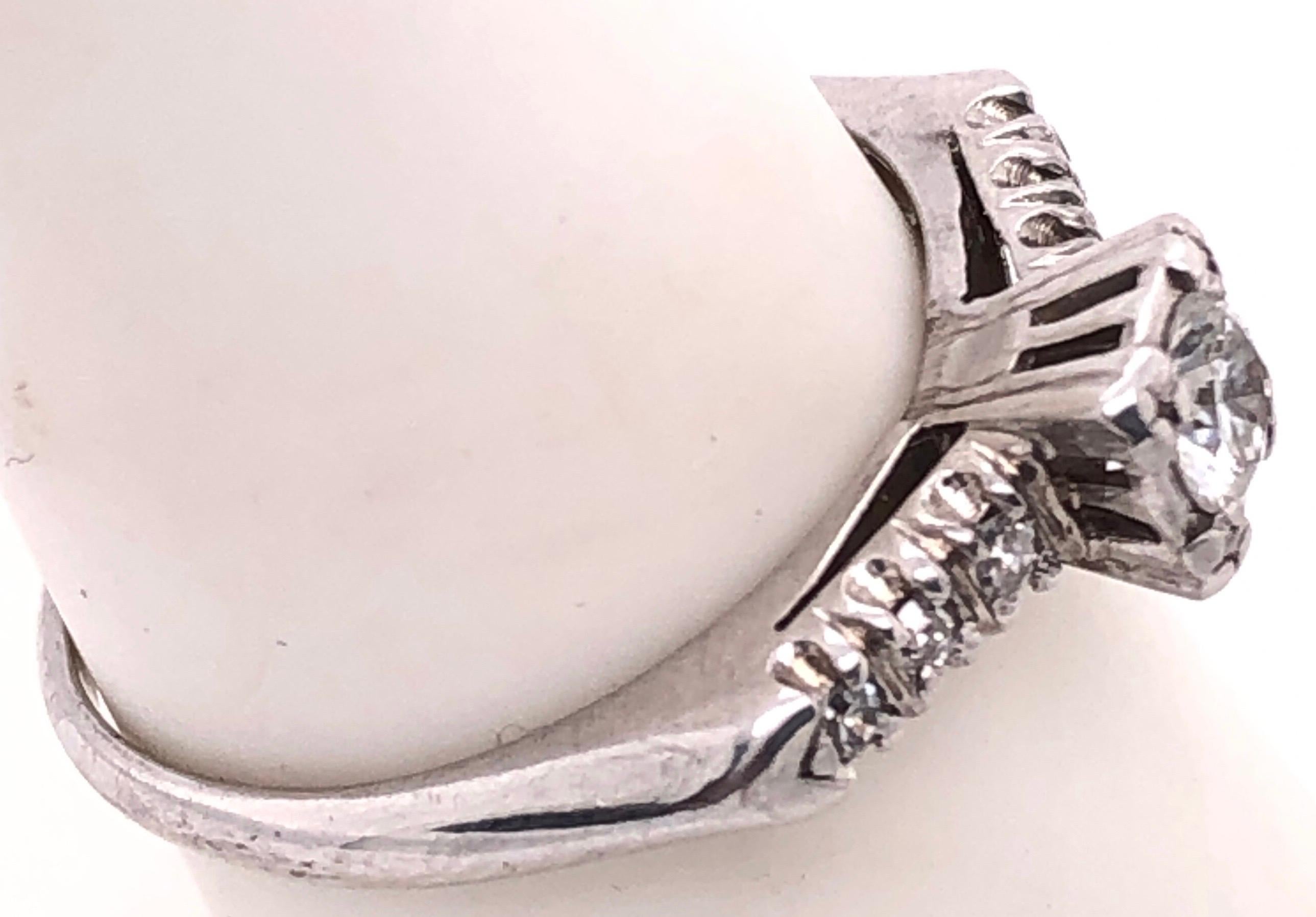 Women's or Men's 14 Karat White Gold Diamond Engagement Bridal Wedding Ring For Sale