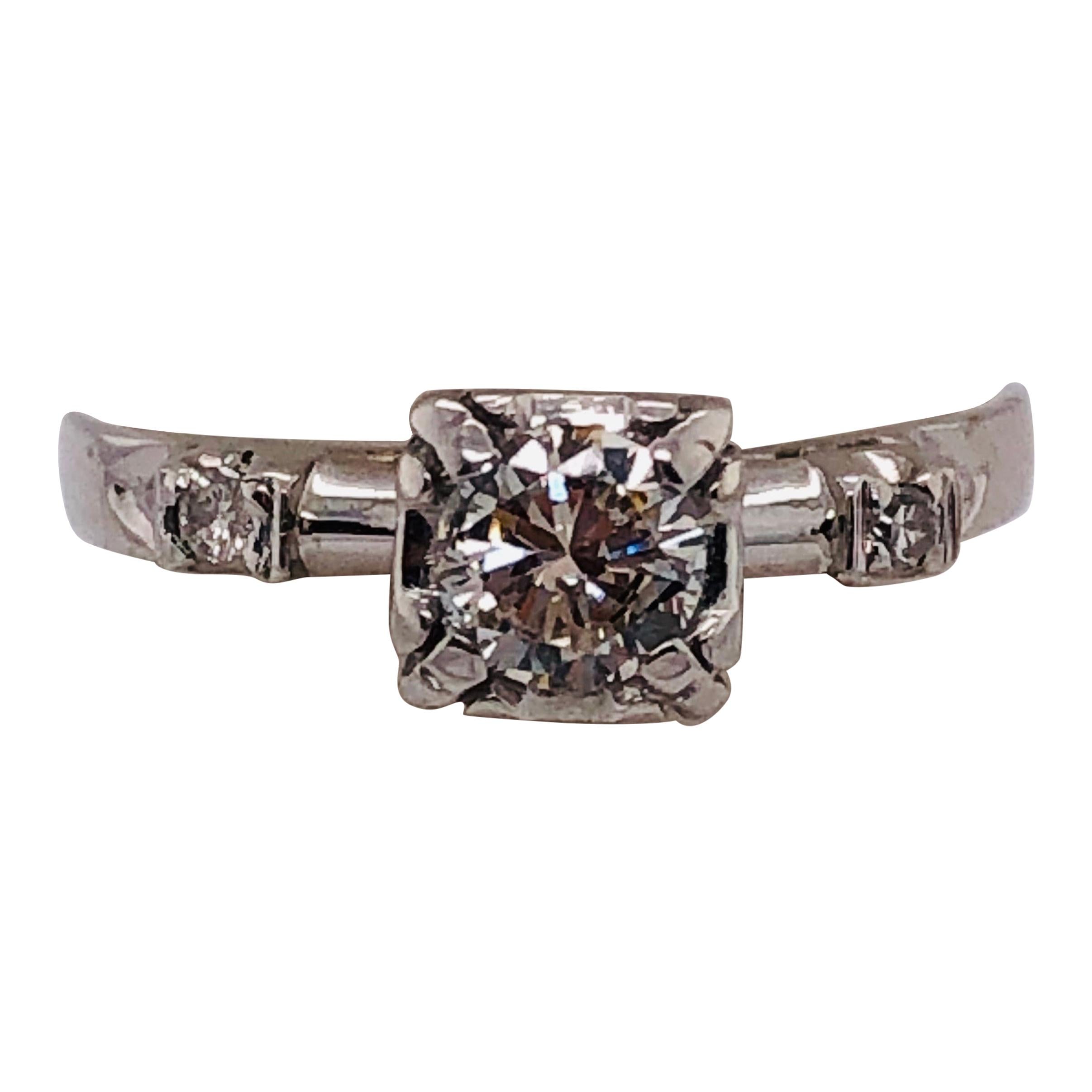 14 Karat White Gold Diamond Engagement Ring Bridal / Wedding For Sale