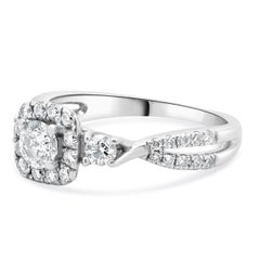 14 Karat White Gold Diamond Engagement Ring