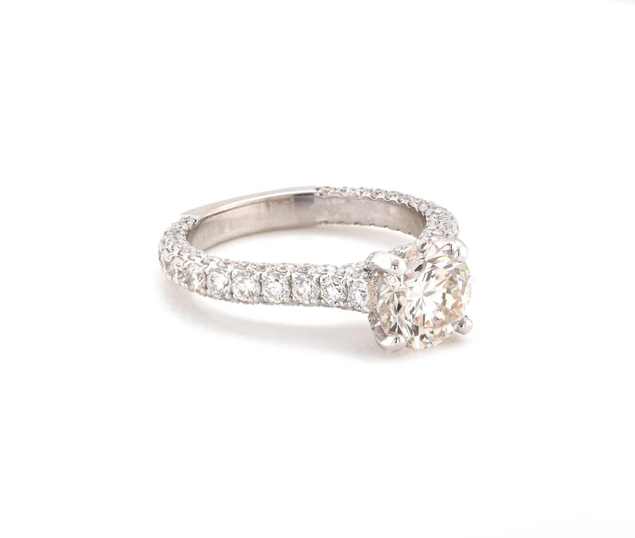 Round Cut 14 Karat White Gold Diamond Engagement Ring