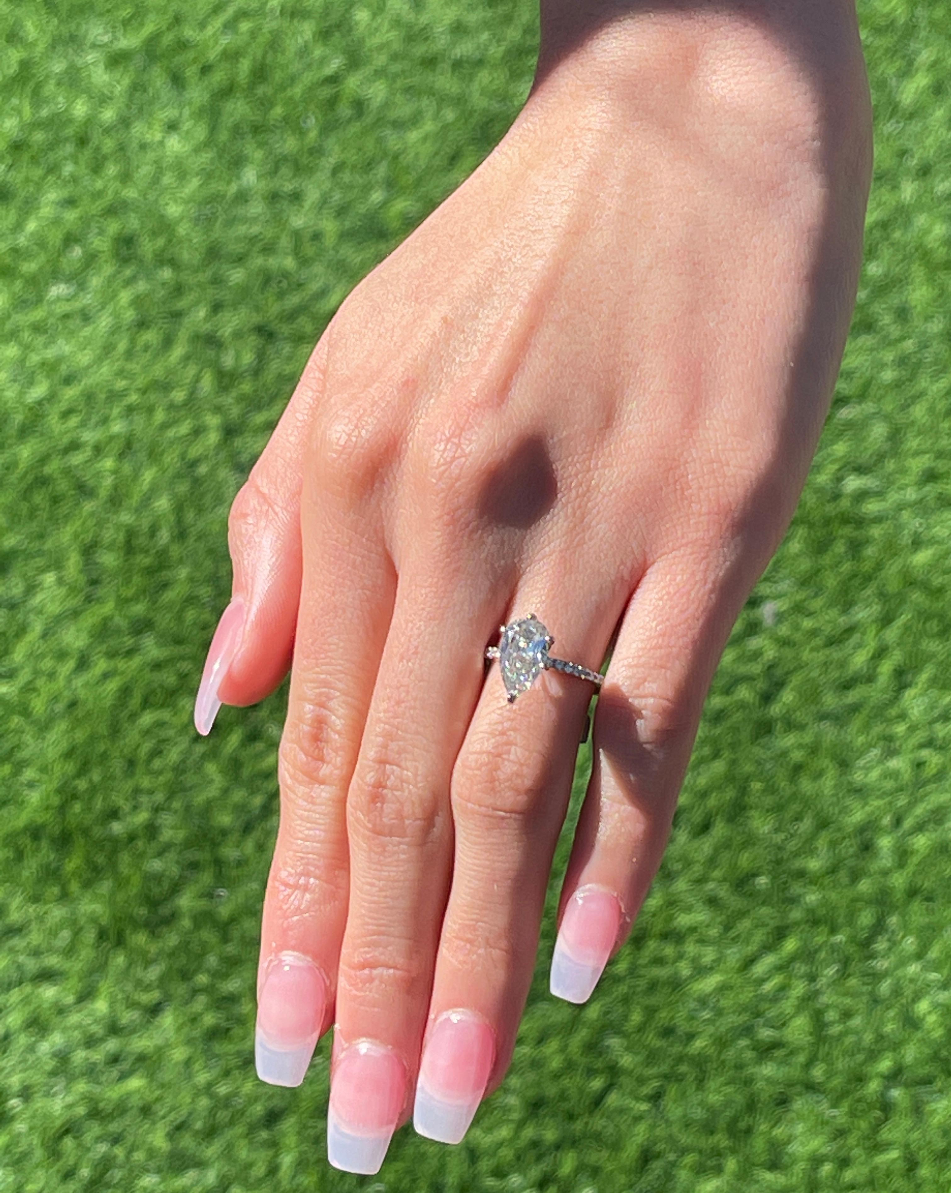 Pear Cut 14 Karat White Gold Diamond Engagement Ring
