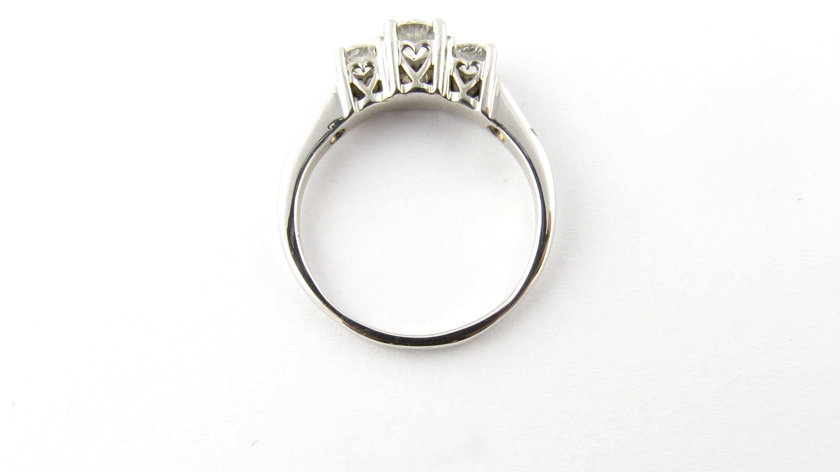 Anello di fidanzamento con diamante in oro bianco 14 carati In condizioni ottime in vendita a Washington Depot, CT