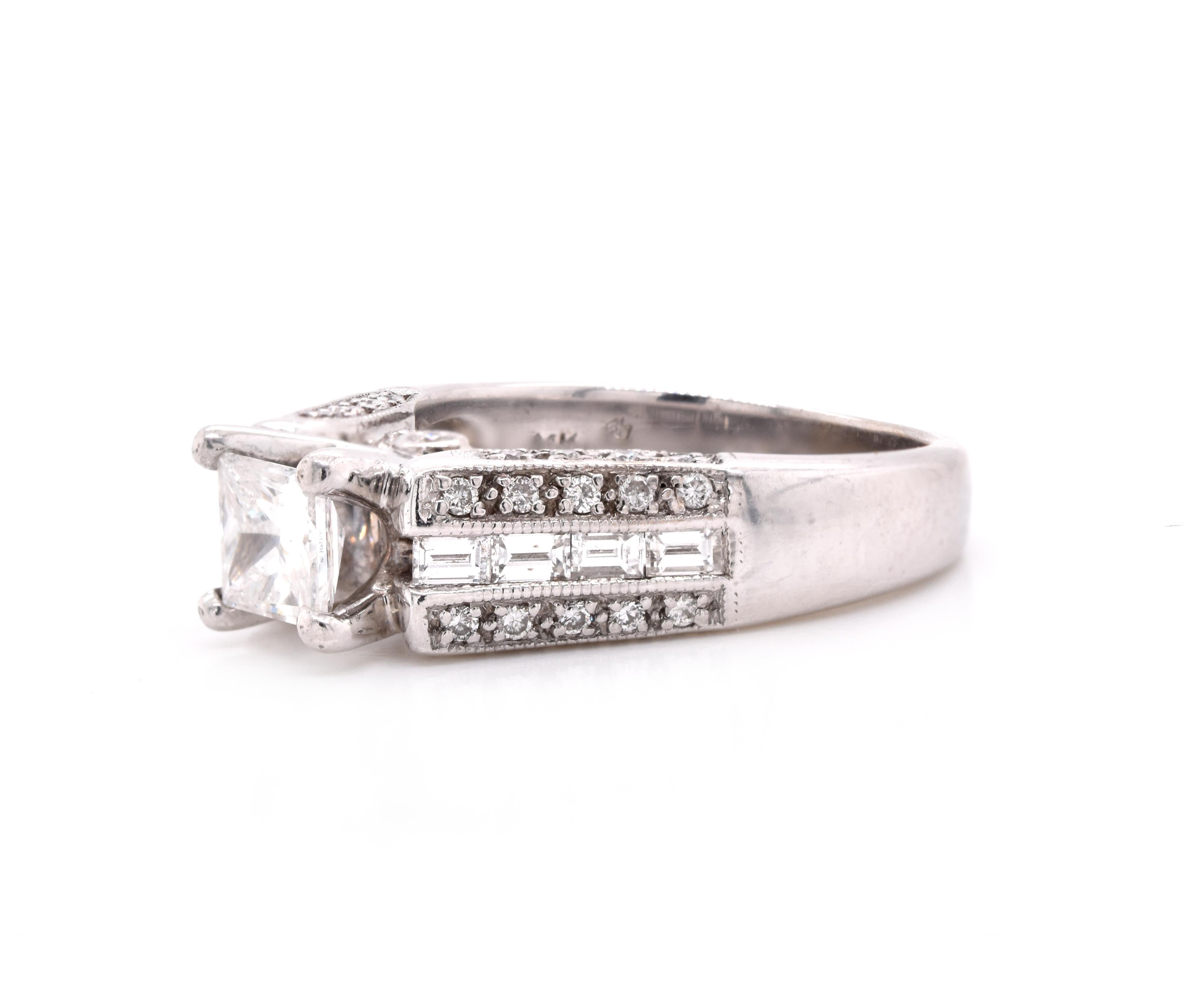 Bague de fiançailles en or blanc 14 carats avec diamants Excellent état à Scottsdale, AZ