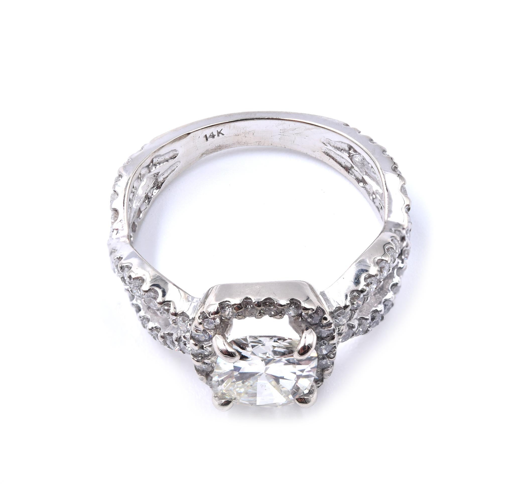 Bague de fiançailles en or blanc 14 carats avec diamants Excellent état à Scottsdale, AZ
