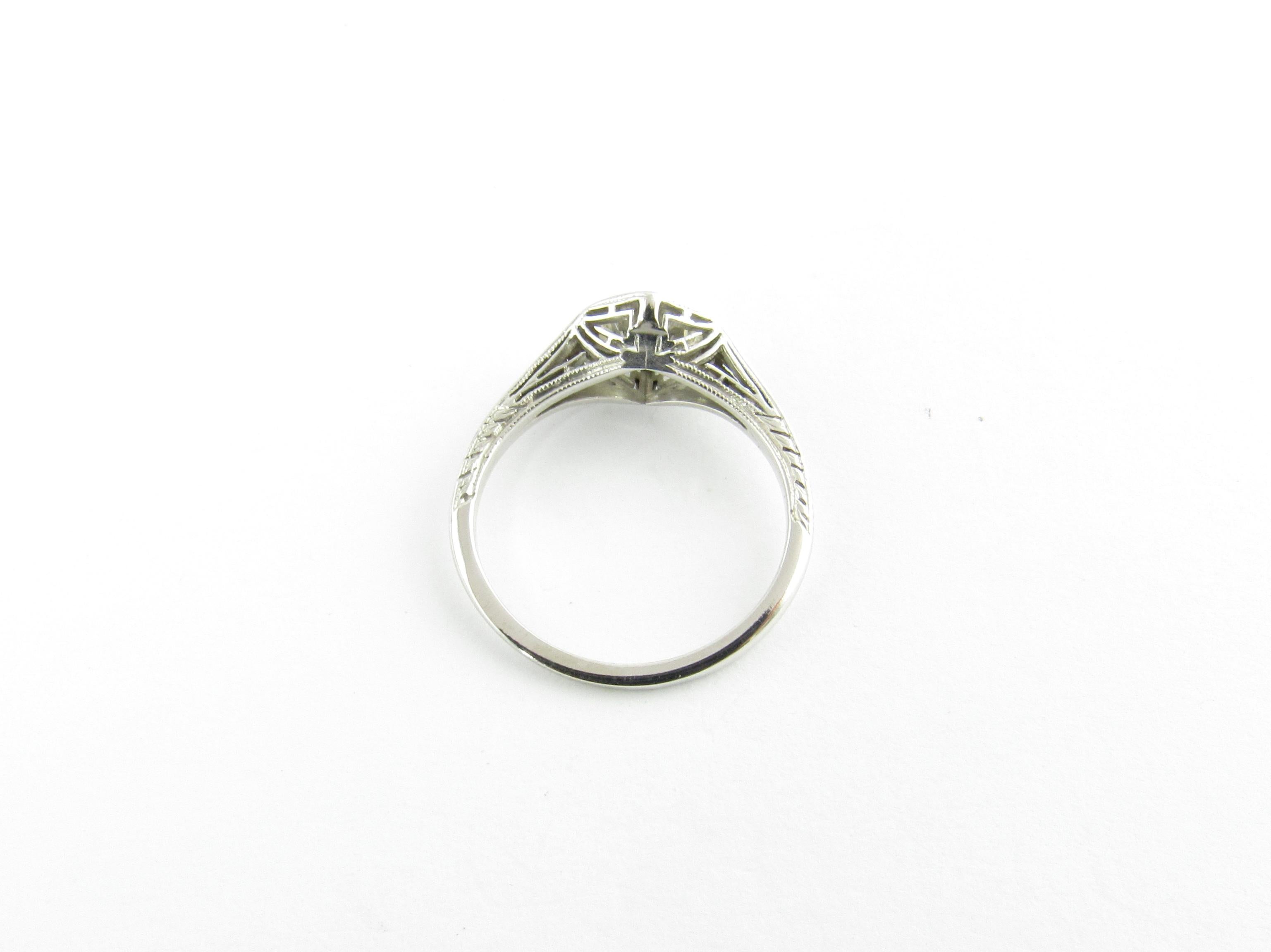 14 Karat White Gold Diamond Engagement Ring In Good Condition In Washington Depot, CT