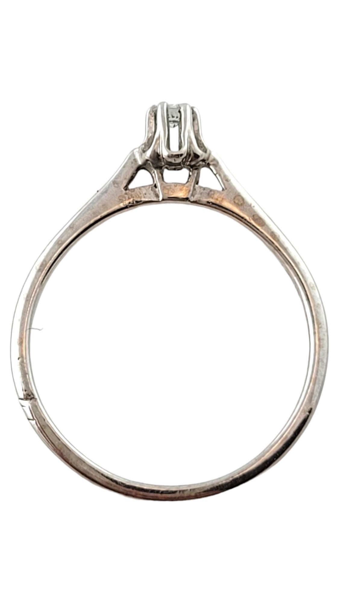 Taille brillant Bague de fiançailles en or blanc 14 carats avec diamant taille 5,75 n°17838 en vente