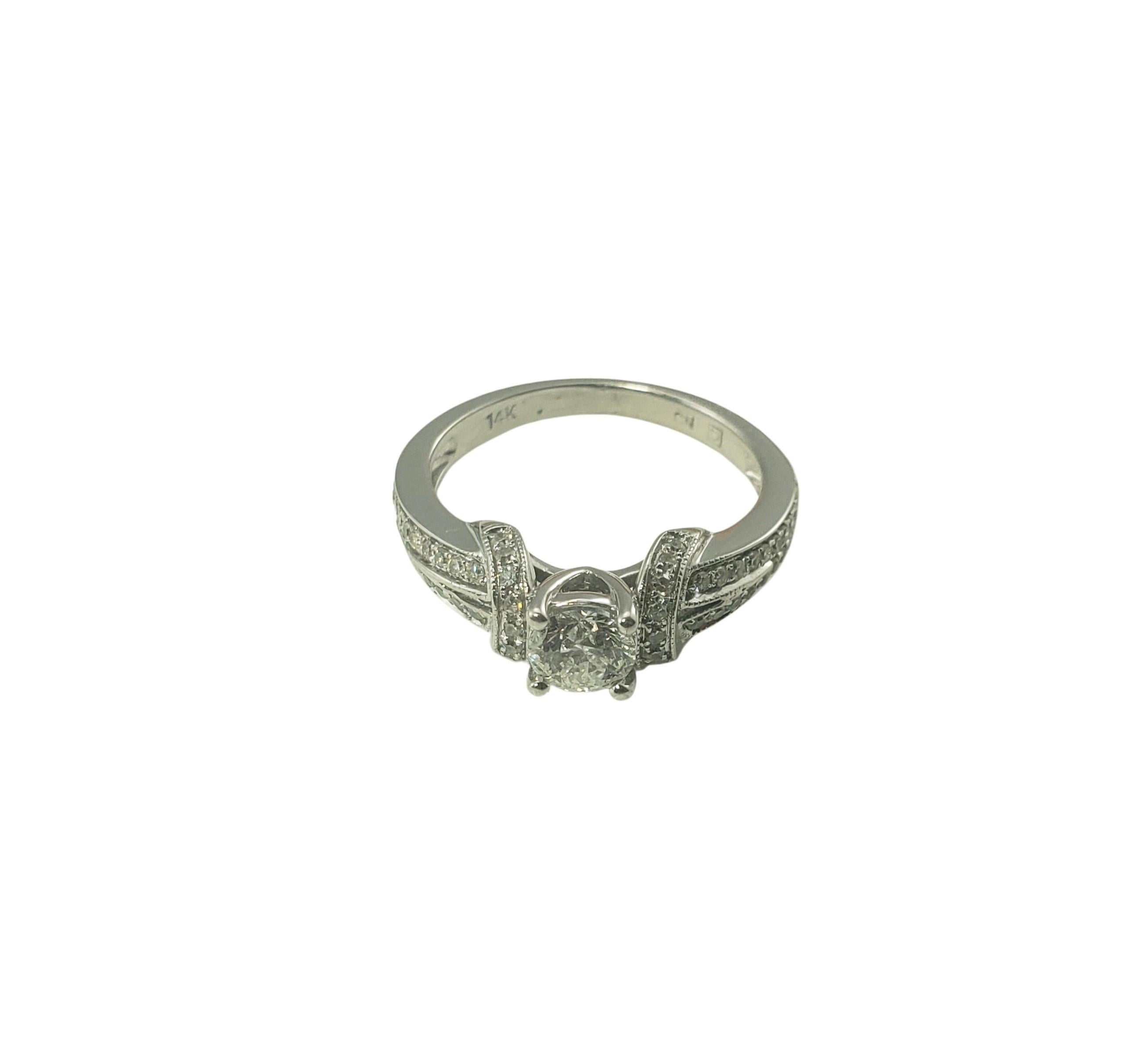 Brilliant Cut 14 Karat White Gold Diamond Engagement Ring For Sale