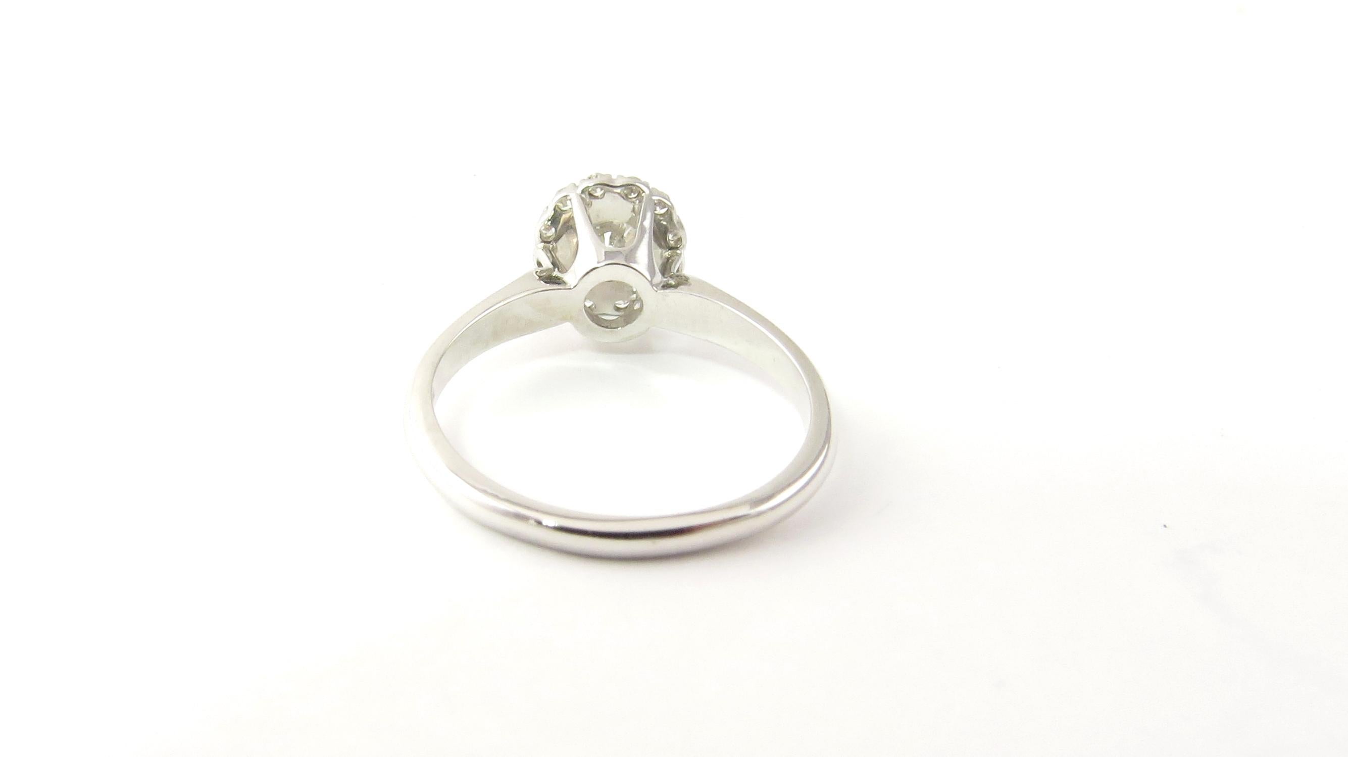 14 Karat White Gold Diamond Engagement Ring In Good Condition For Sale In Washington Depot, CT