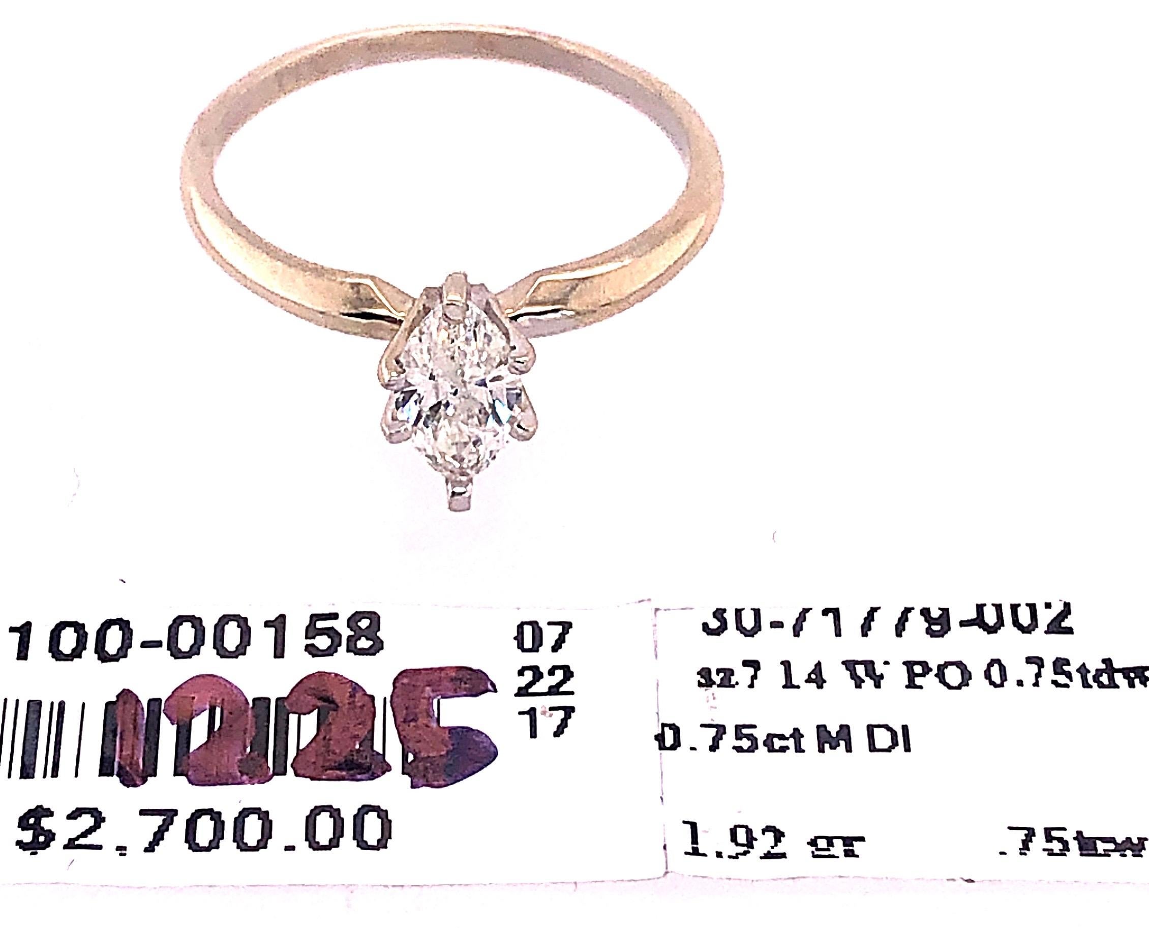 14 Karat White Gold Diamond Engagement Ring For Sale 1