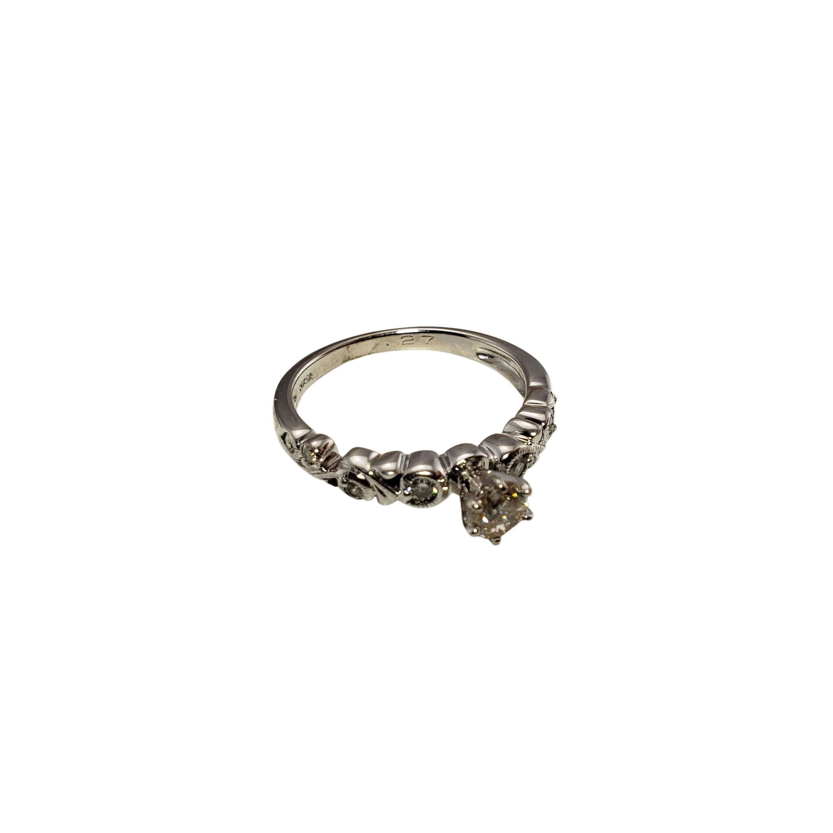  14 Karat White Gold Diamond Engagement Ring For Sale 1