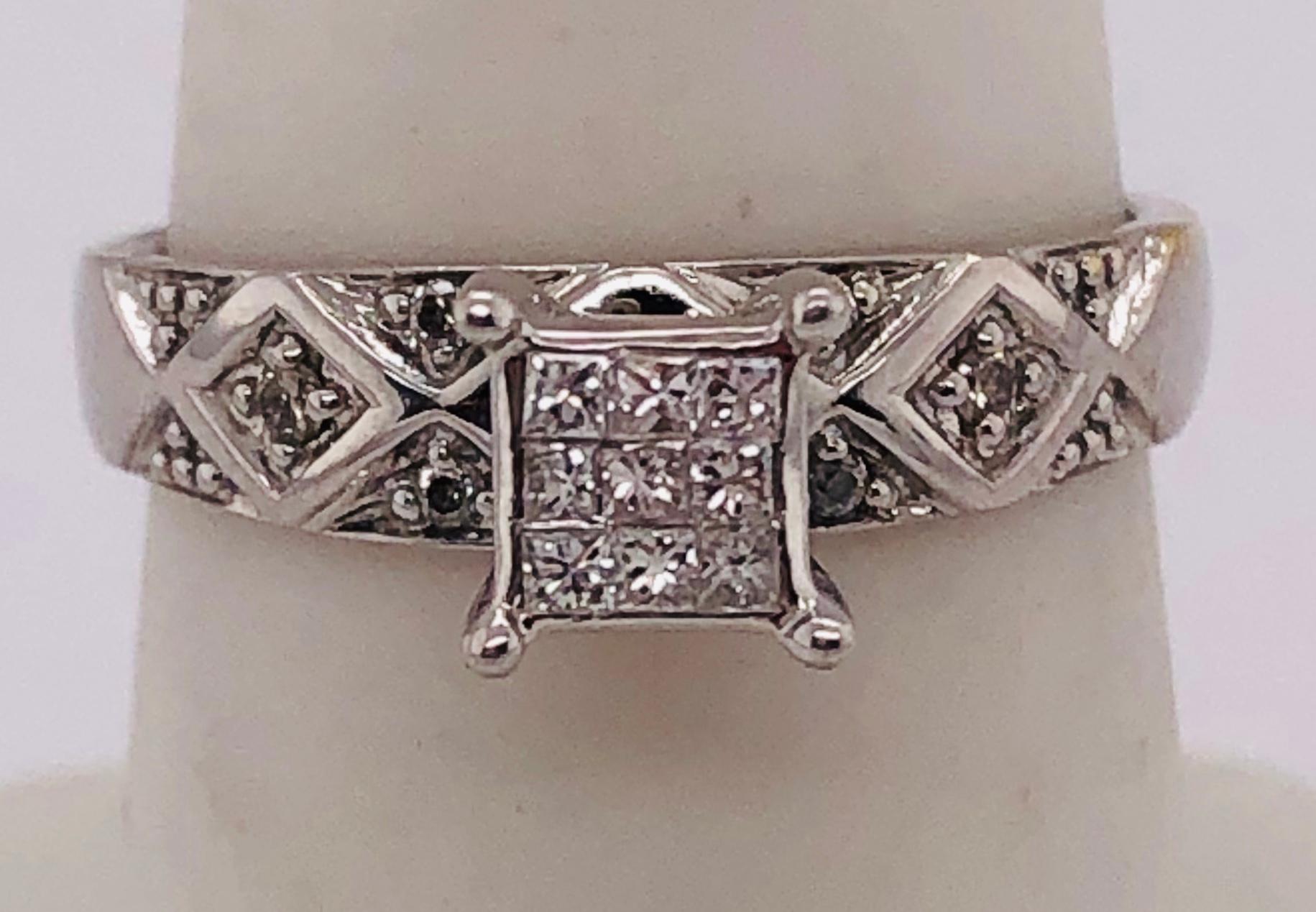 Round Cut 14 Karat White Gold Diamond Engagement Ring Wedding Band Stack Ring For Sale