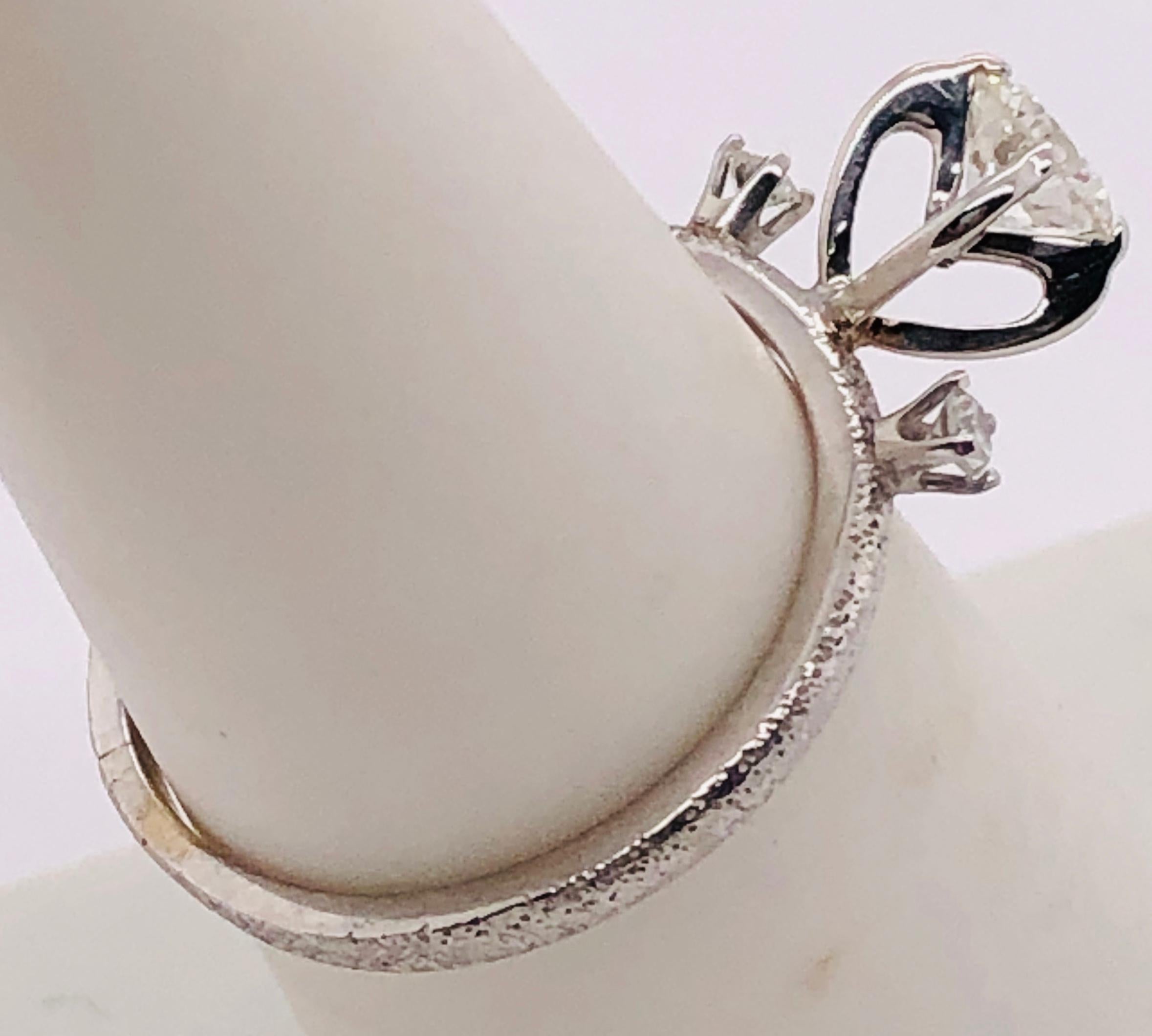 14 Karat White Gold Diamond Engagement Ring Wedding / Bridal For Sale 2