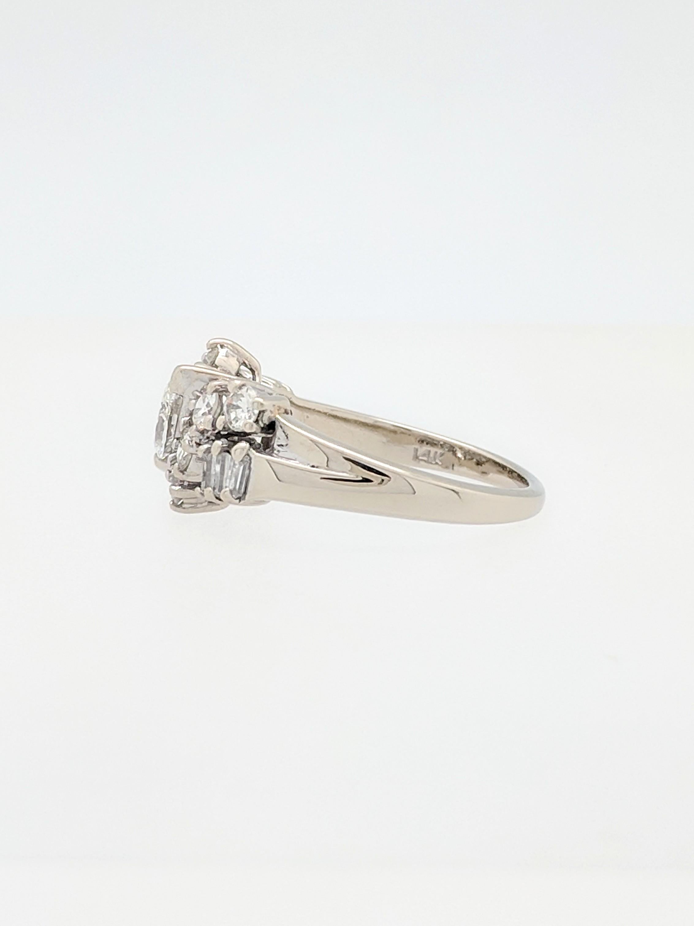 14 Karat White Gold Diamond Estate Ring In Good Condition For Sale In Gainesville, FL