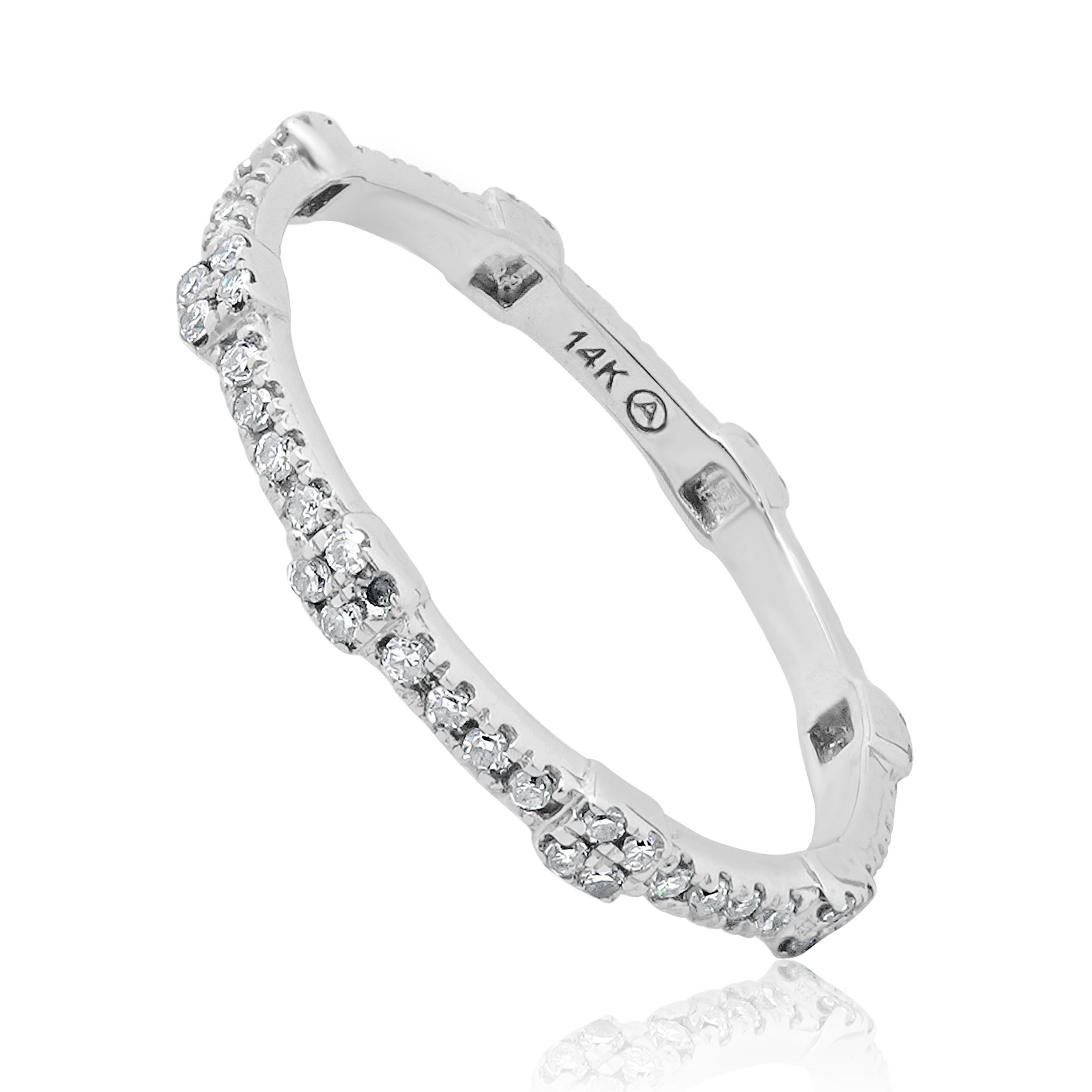 Memoryring aus 14 Karat Weißgold mit Diamanten (Rundschliff) im Angebot