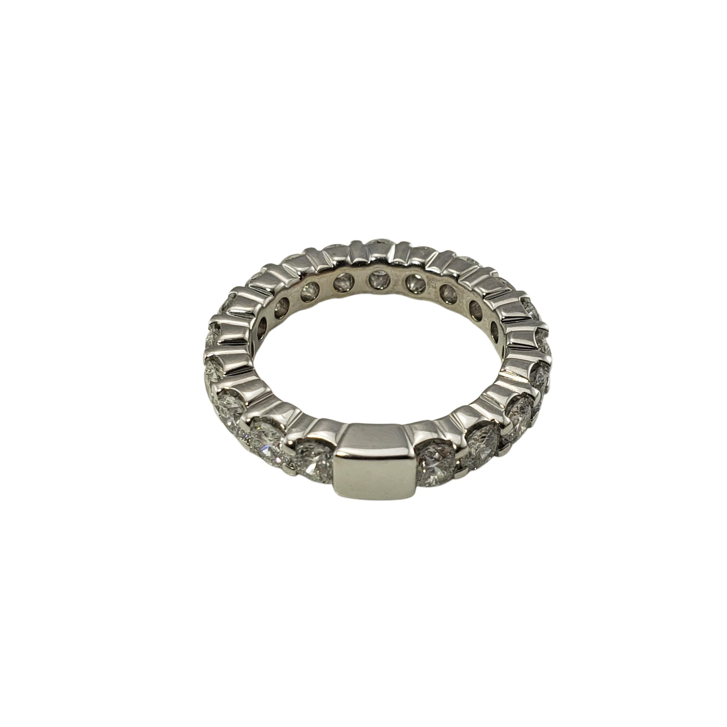 14 Karat White Gold Diamond Eternity Band Ring Size 7 For Sale 1