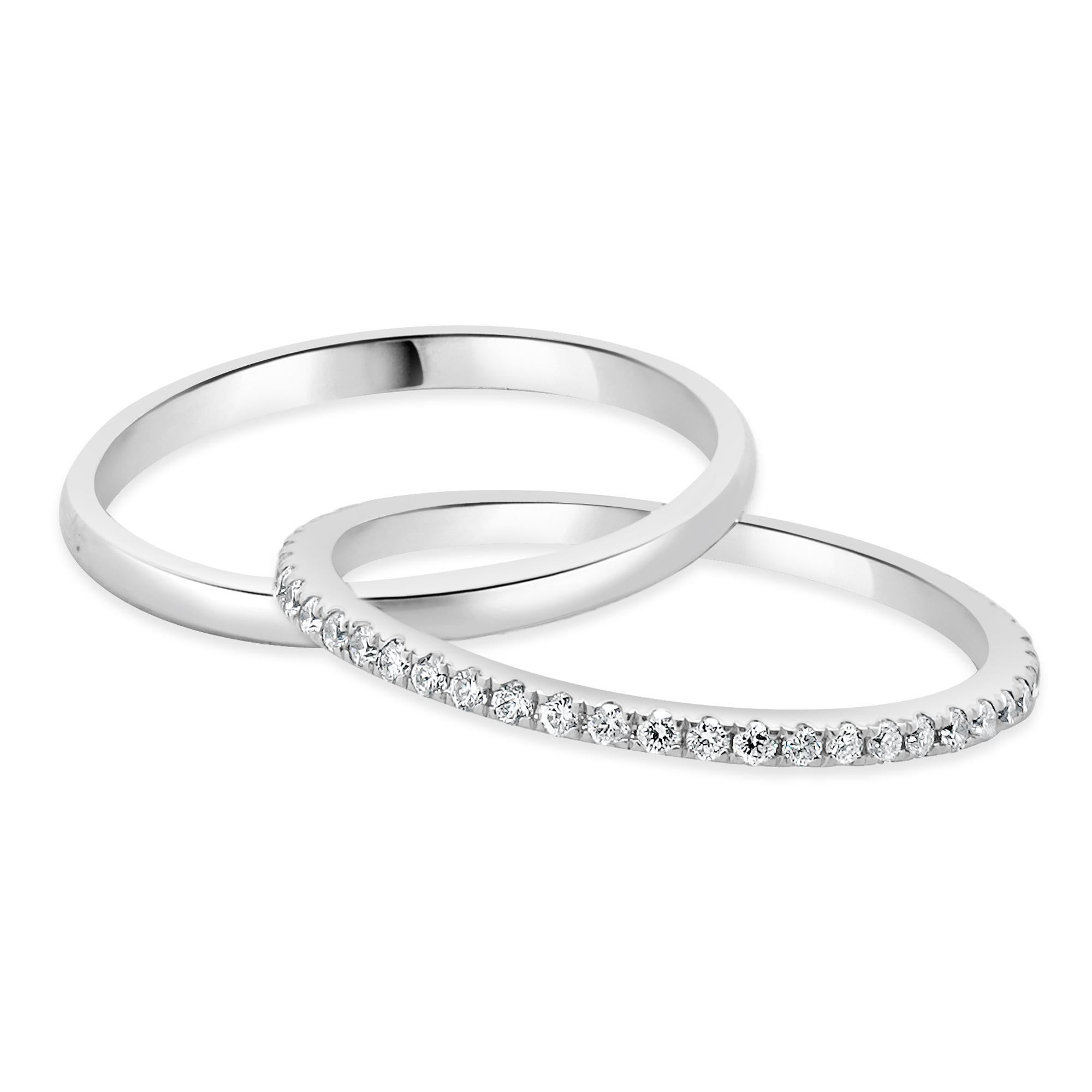 Diseñador: custom
Material: oro blanco de 14 quilates
Diamante: talla redonda = 0,20ctw
Color: H
Claridad: SI2
Tamaño del anillo: 6.25 (prevea dos días de envío adicionales para las solicitudes de tamaño)
Peso: 2.78 gramos