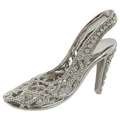 Vintage 14 Karat White Gold Diamond Filigree Stiletto Heel Shoe Charm Pendant 0.03 Carat