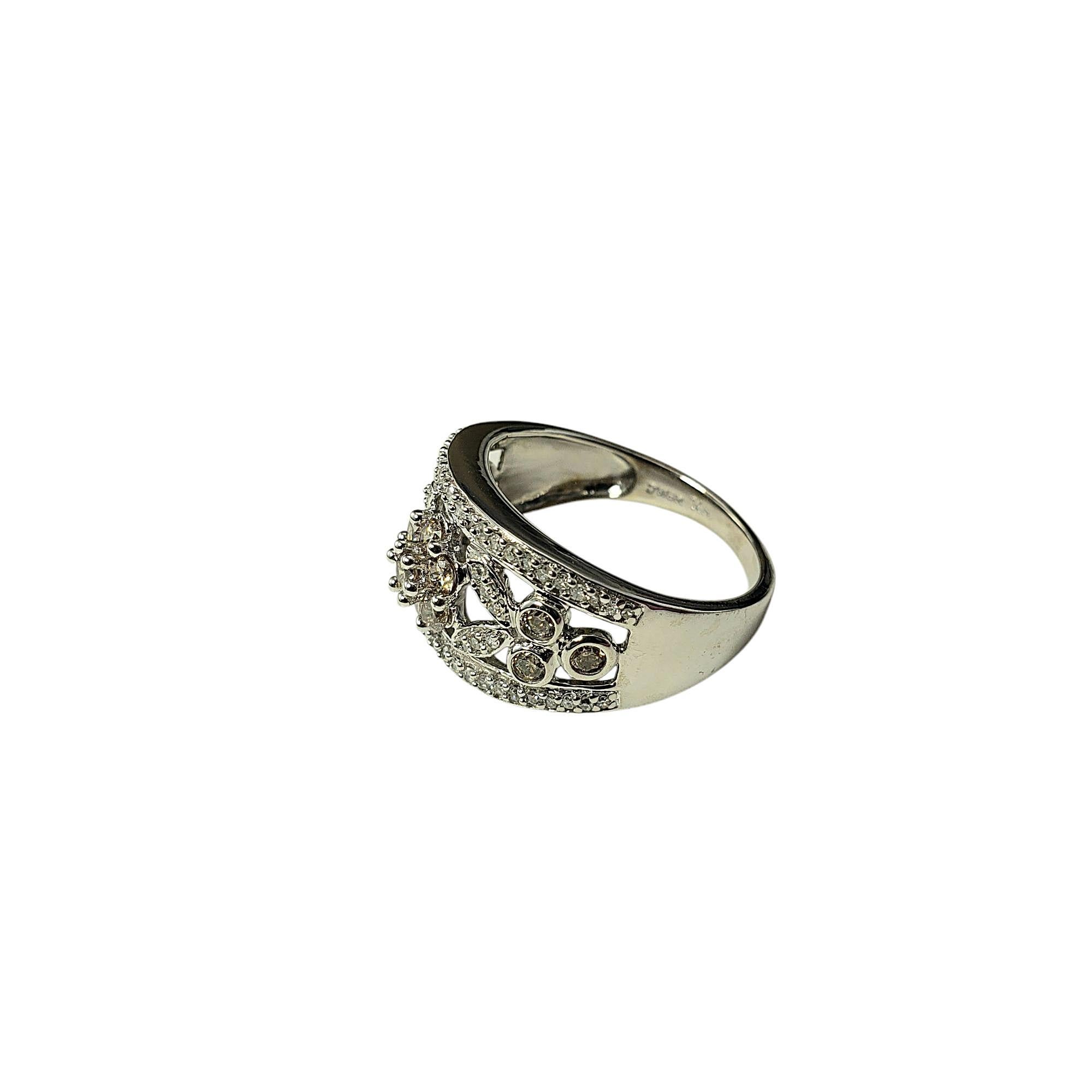 Contemporaneo Anello floreale con diamante in oro bianco 14 carati misura 9 #21452 in vendita