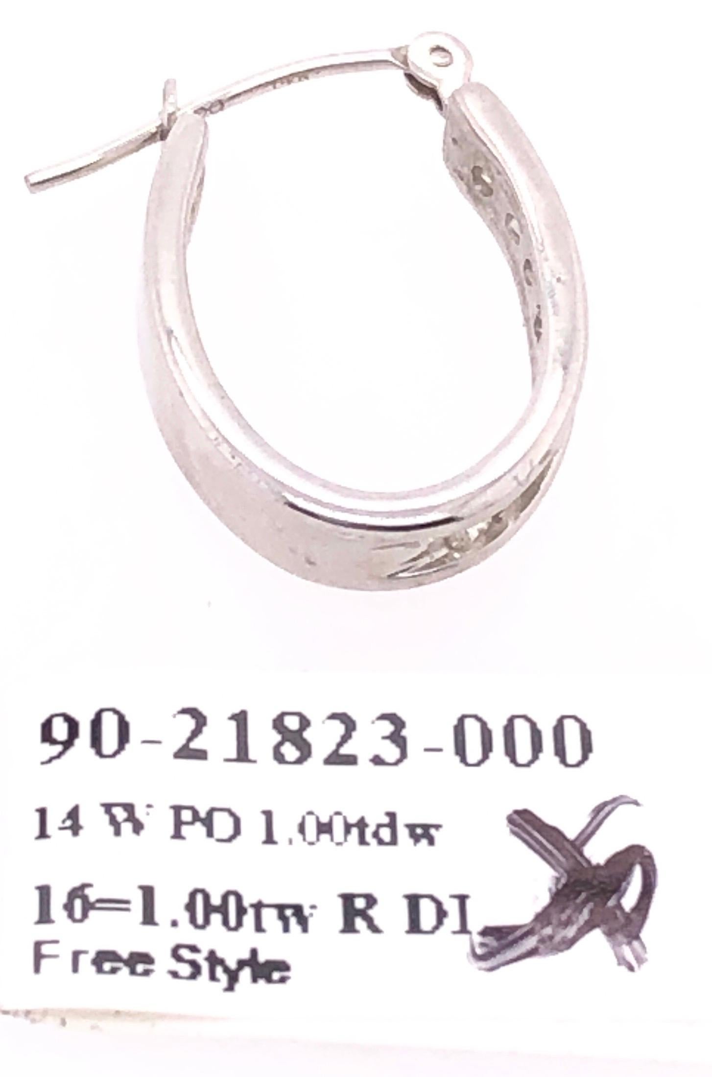 14 Karat Weißgold Diamant-Halbreif-Ohrringe im Zustand „Gut“ im Angebot in Stamford, CT