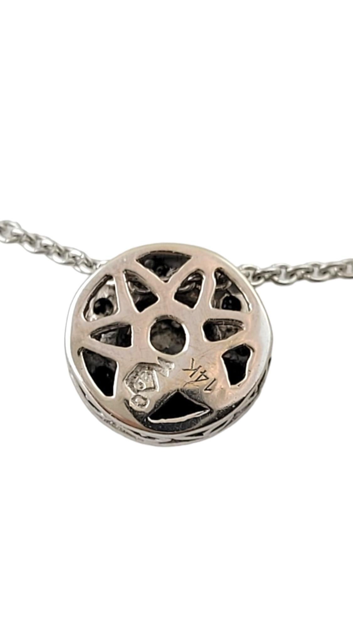 14 Karat White Gold Diamond Halo Style Pendant Necklace #17783 In Good Condition For Sale In Washington Depot, CT