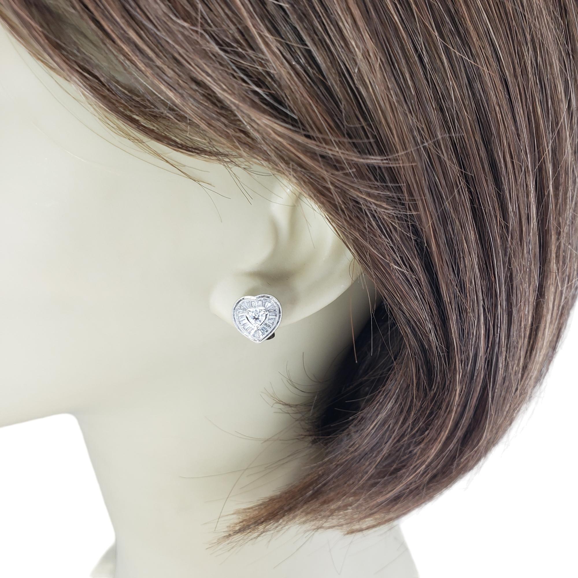 14 Karat White Gold Diamond Heart Earrings #16620 For Sale 2