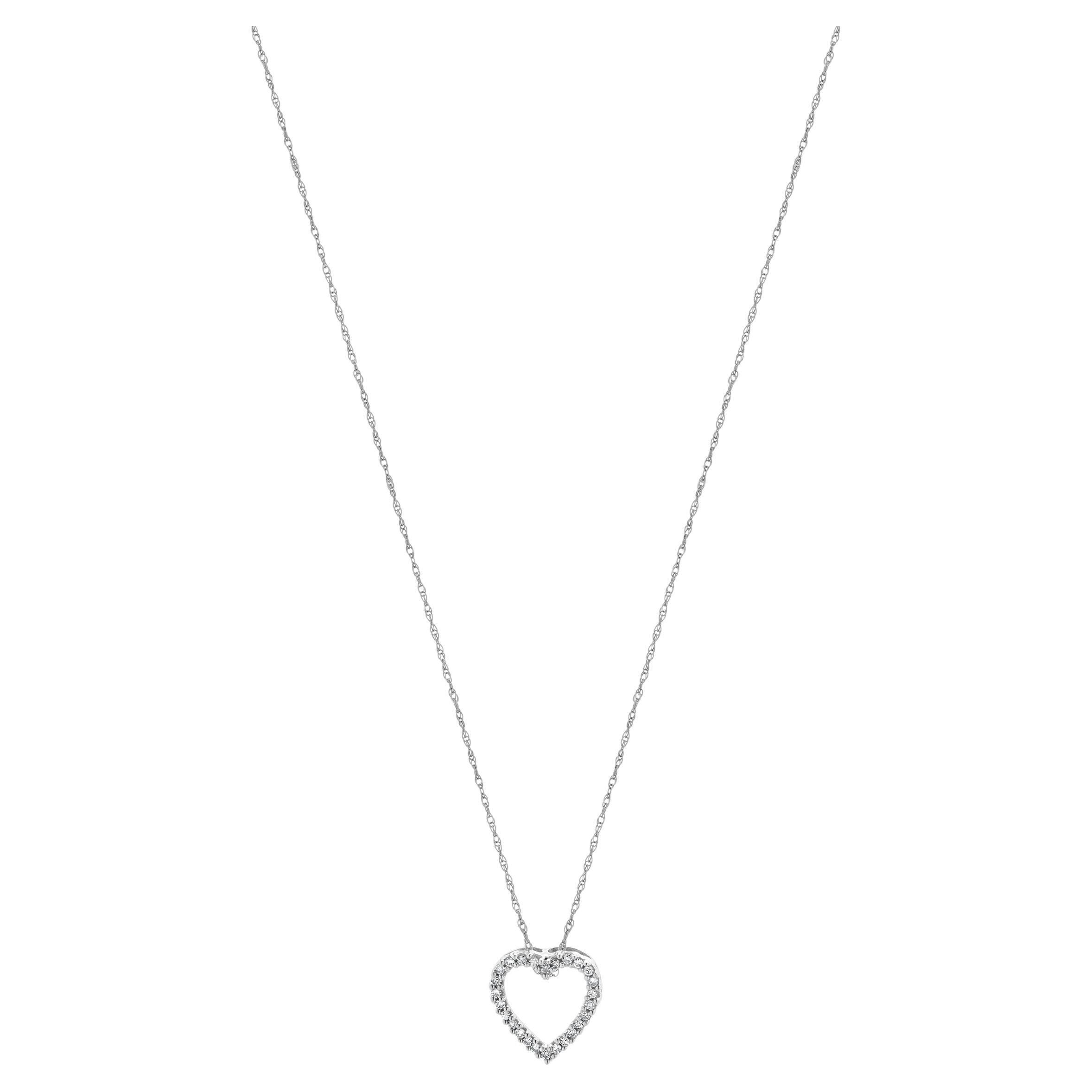 14 Karat White Gold Diamond Heart Necklace