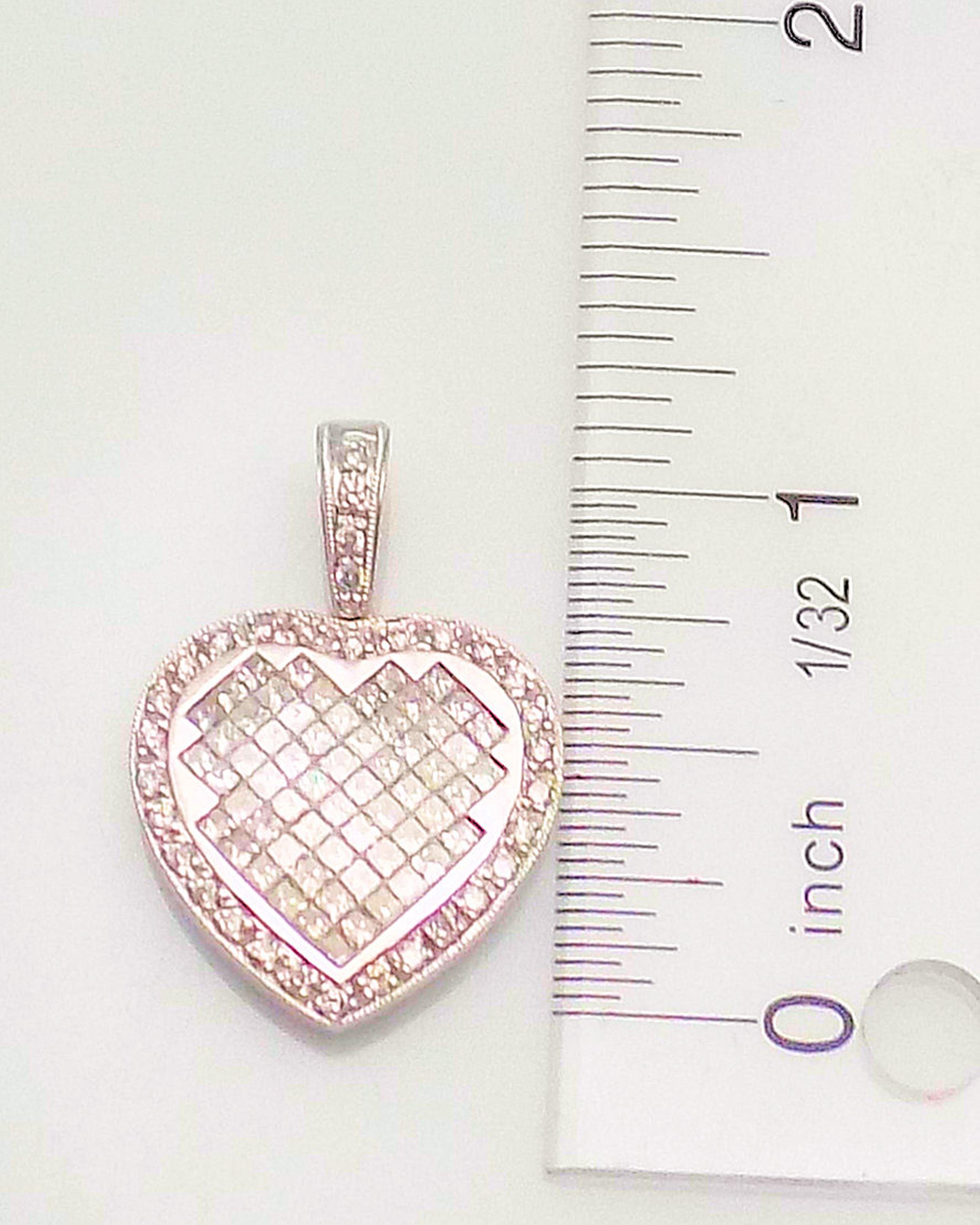 14 Karat White Gold Diamond Heart Pendant For Sale 1
