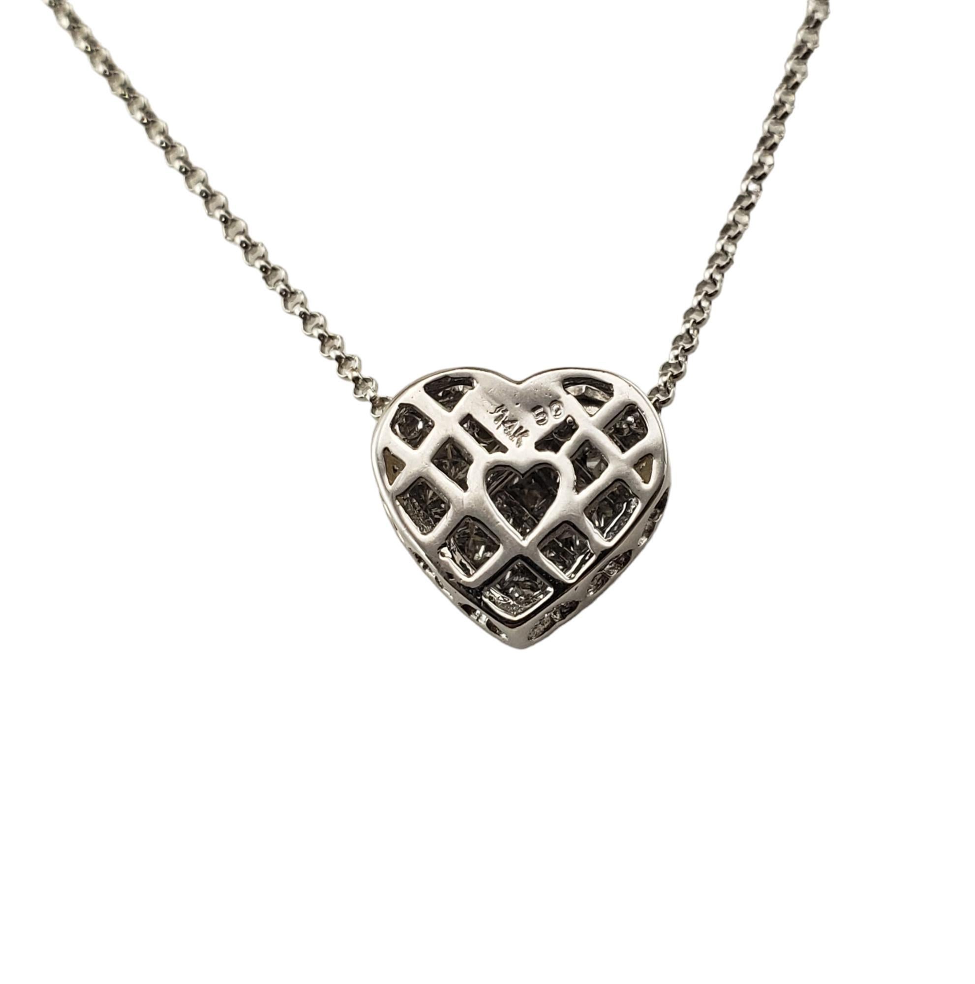 Collier pendentif cœur en or blanc 14 carats et diamants n° 15575 en vente 1