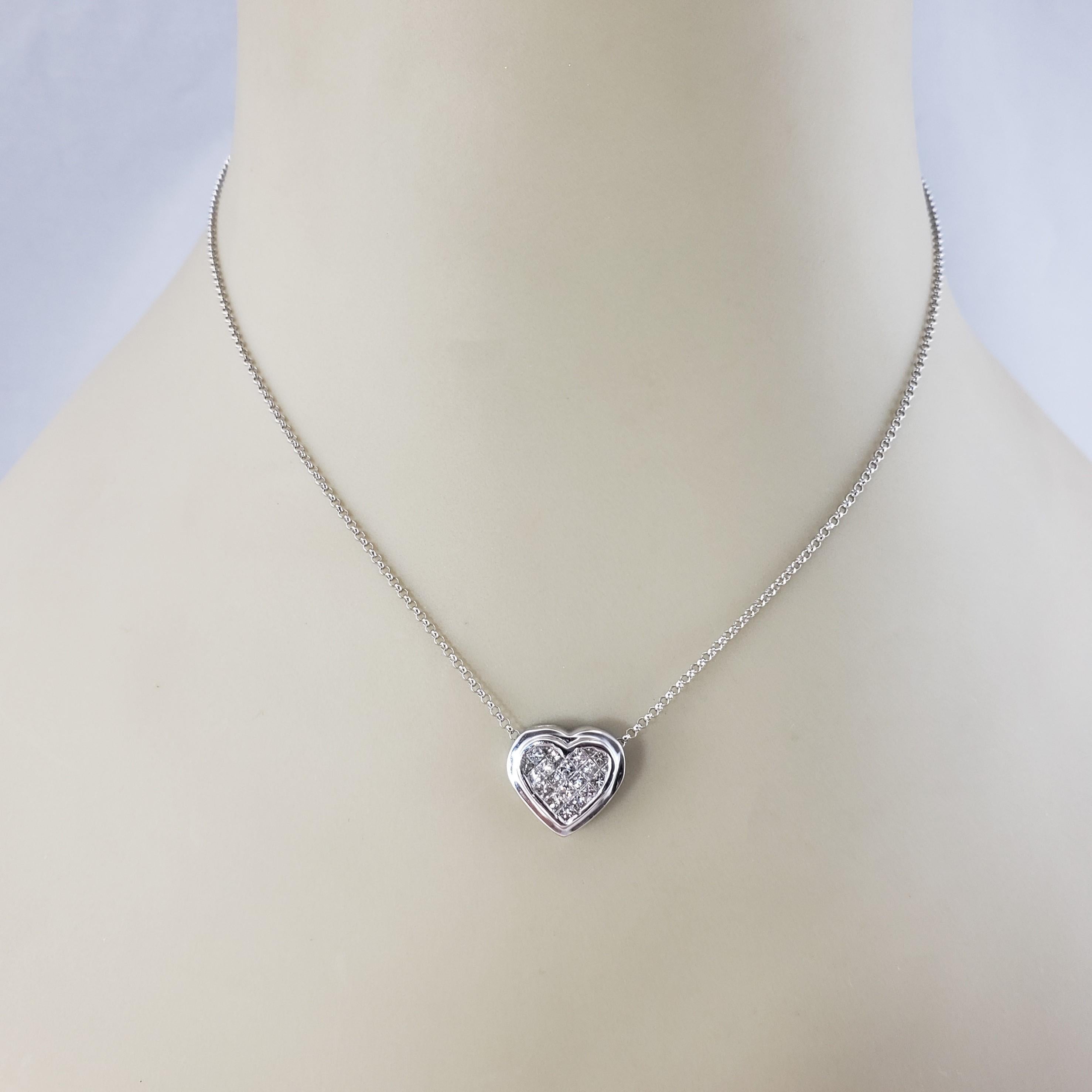Collier pendentif cœur en or blanc 14 carats et diamants n° 15575 en vente 3